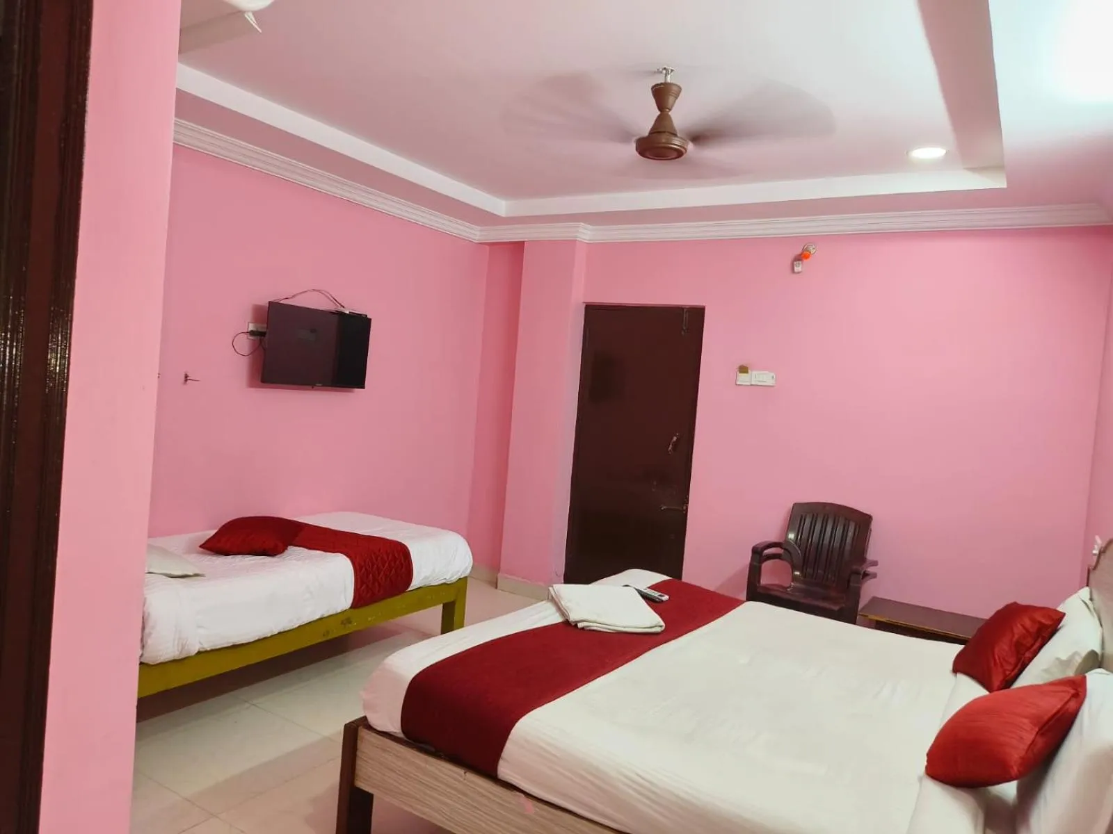 Bed in Sujan Residency's