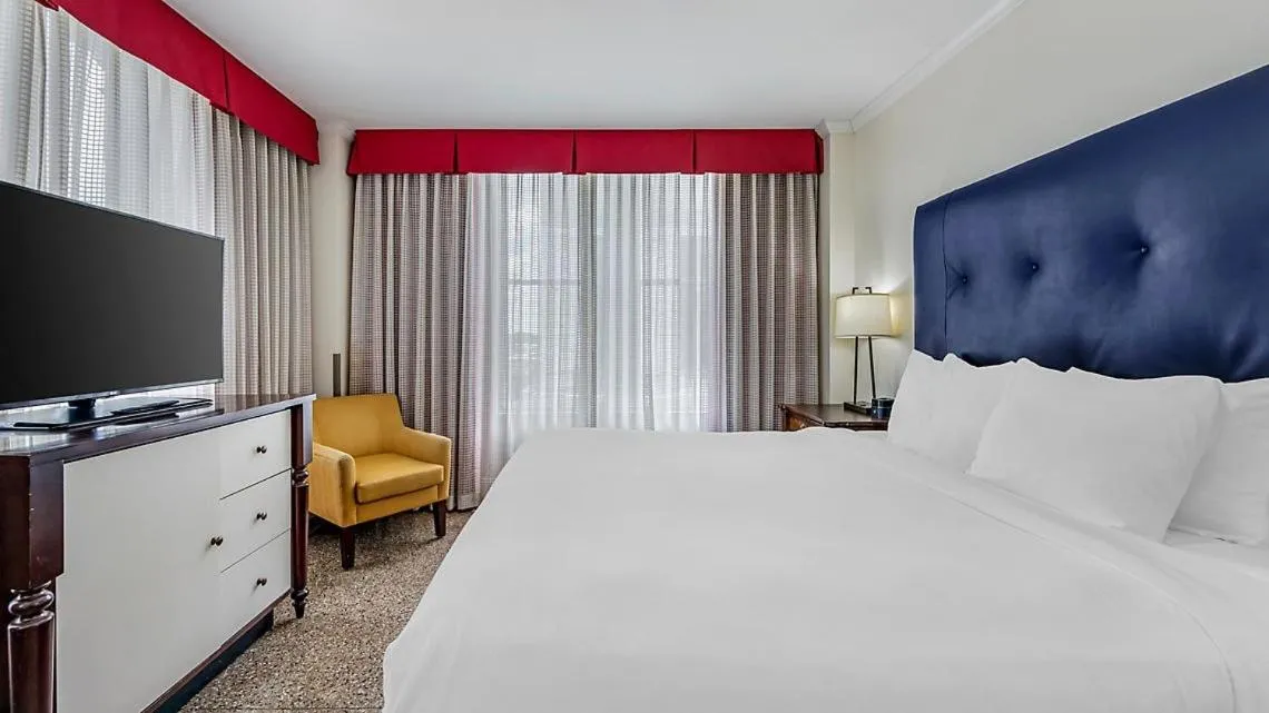 Bed in Bluegreen Downtown Nashville