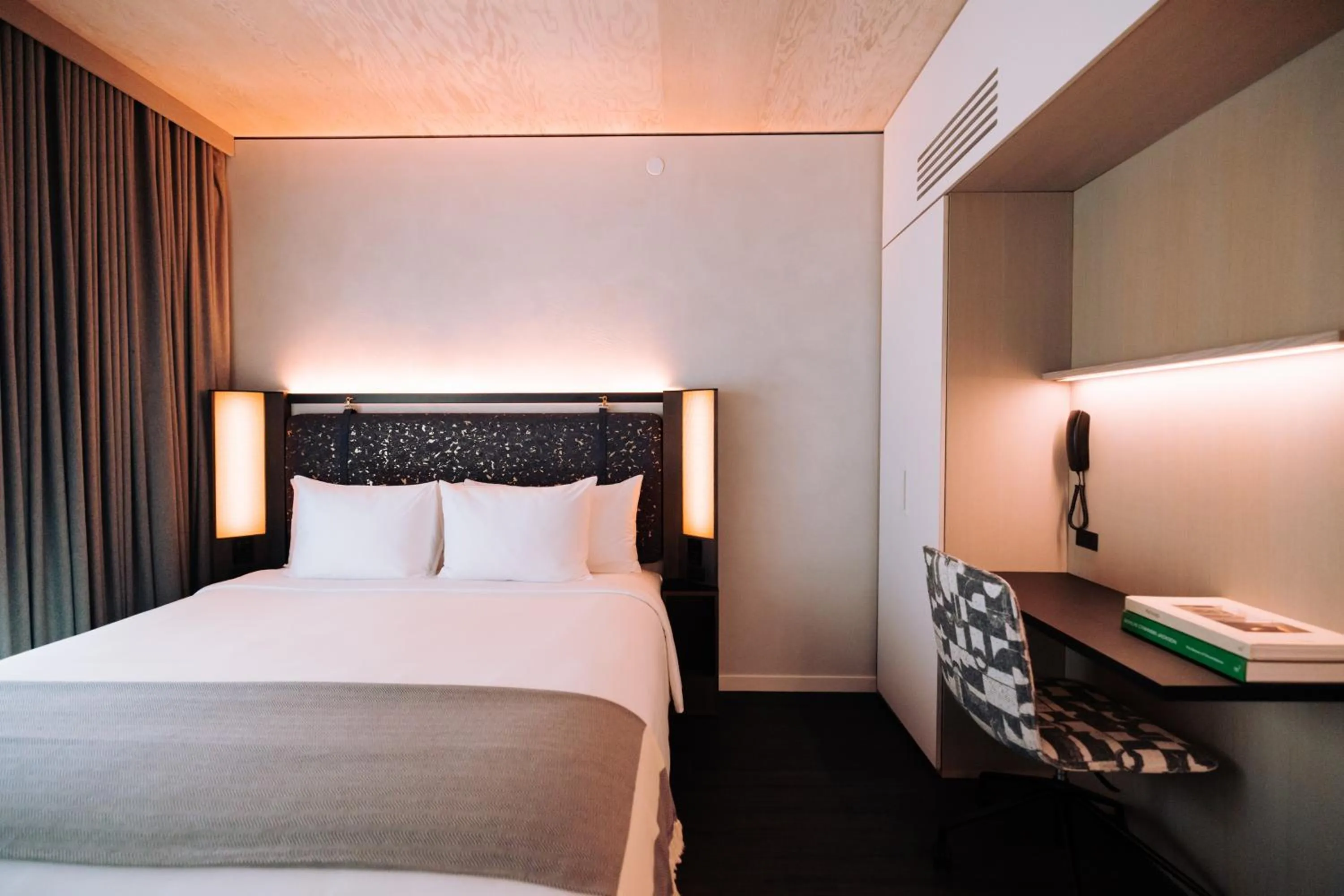 Bedroom, Bed in CASCADA Thermal Springs & Hotel