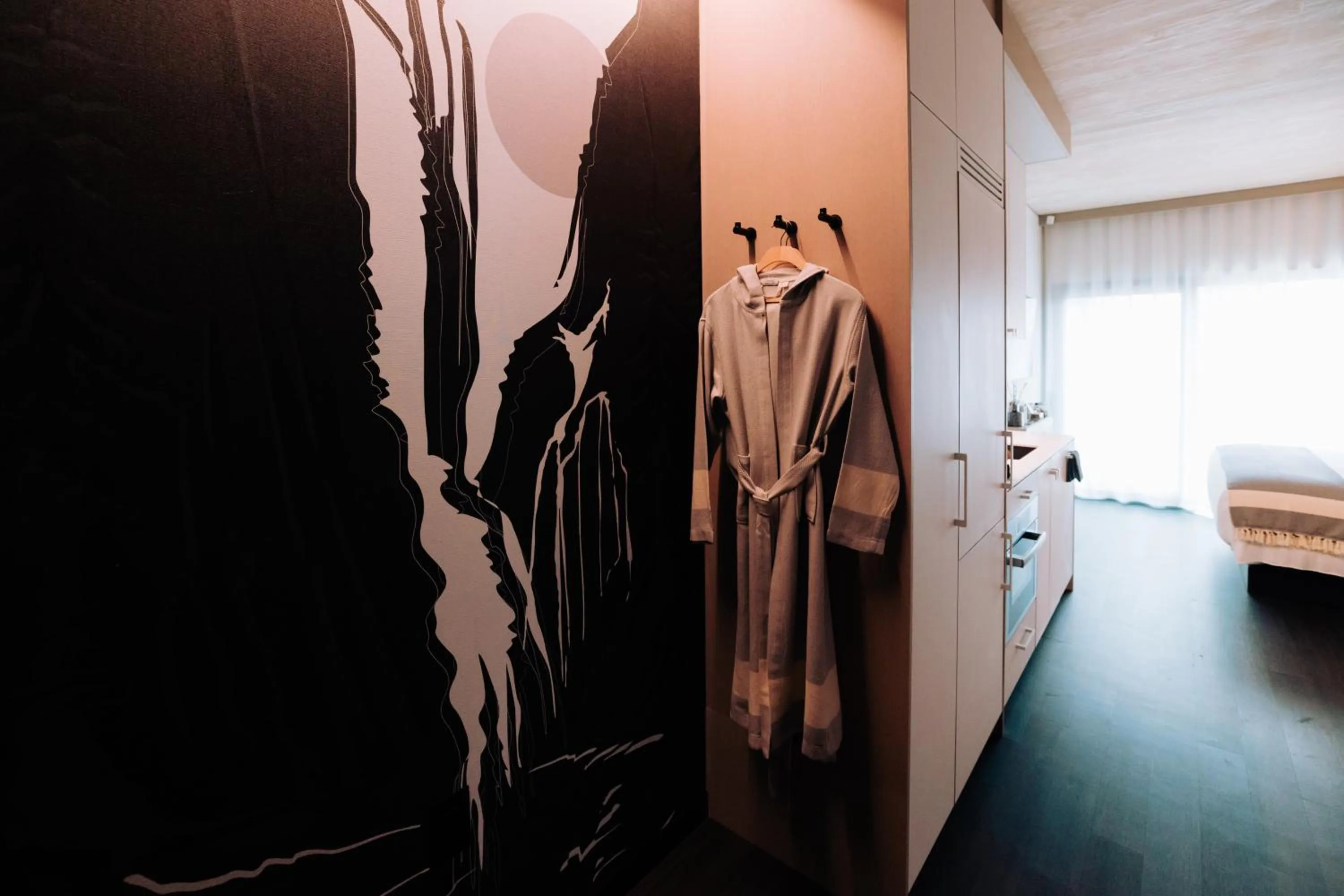 wardrobe, Bed in CASCADA Thermal Springs & Hotel