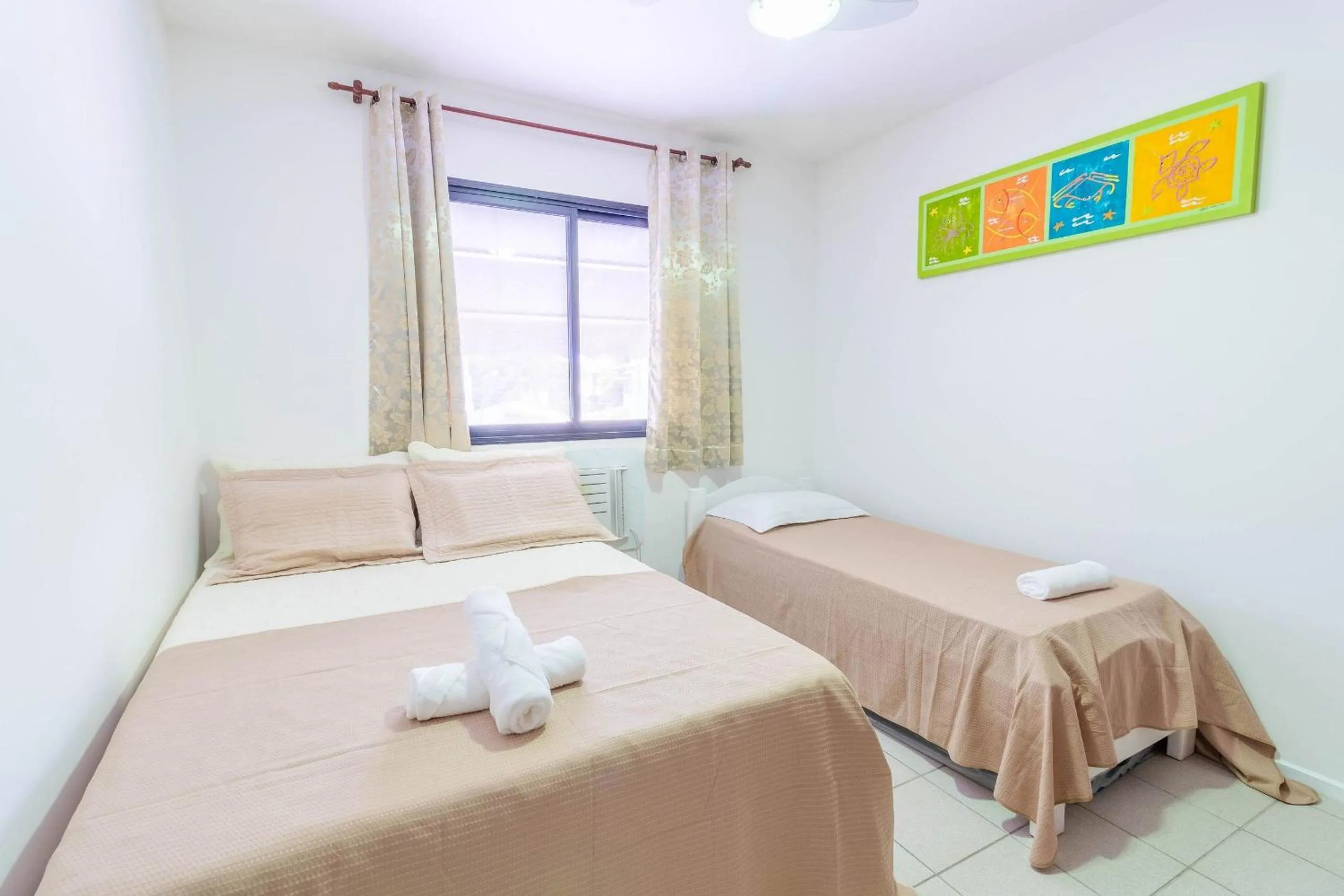 Bedroom in GB39 Apto a 50m da Praia em Guarajuba, 2/4