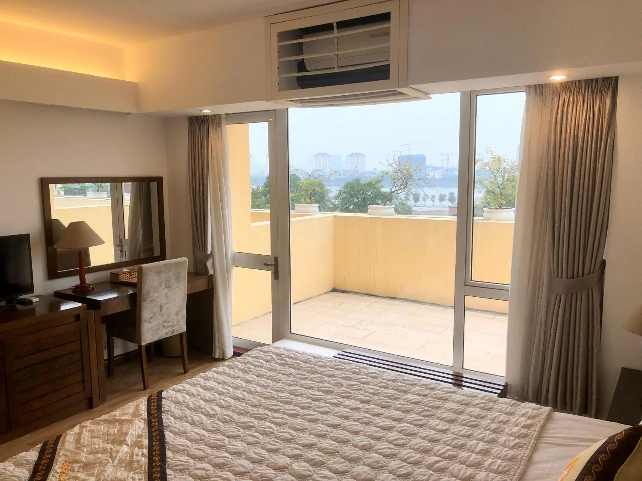 Bed in Khách sạn Công Đoàn Quảng Bá