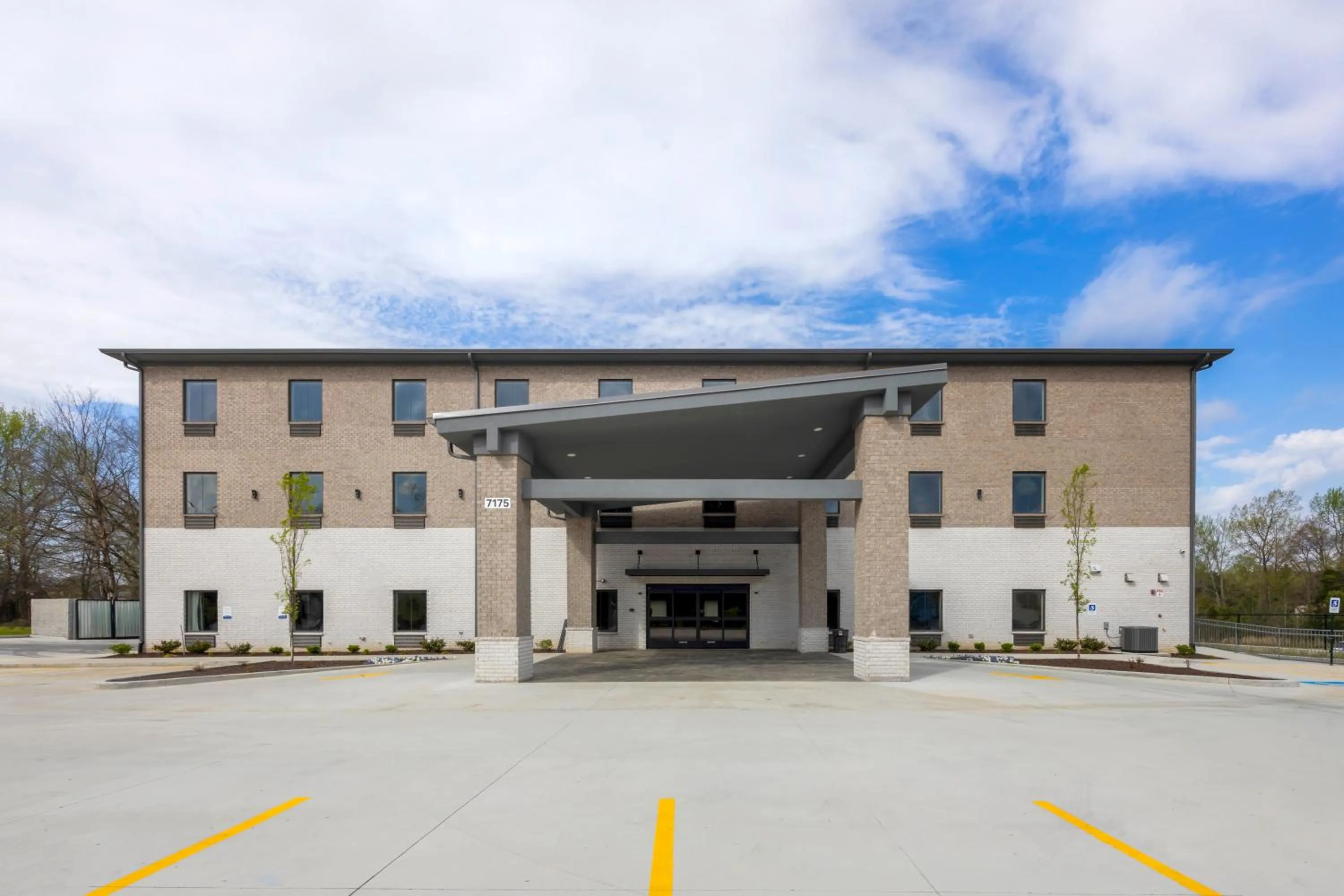Property building in Quality Inn & Suites Joelton - Nashville