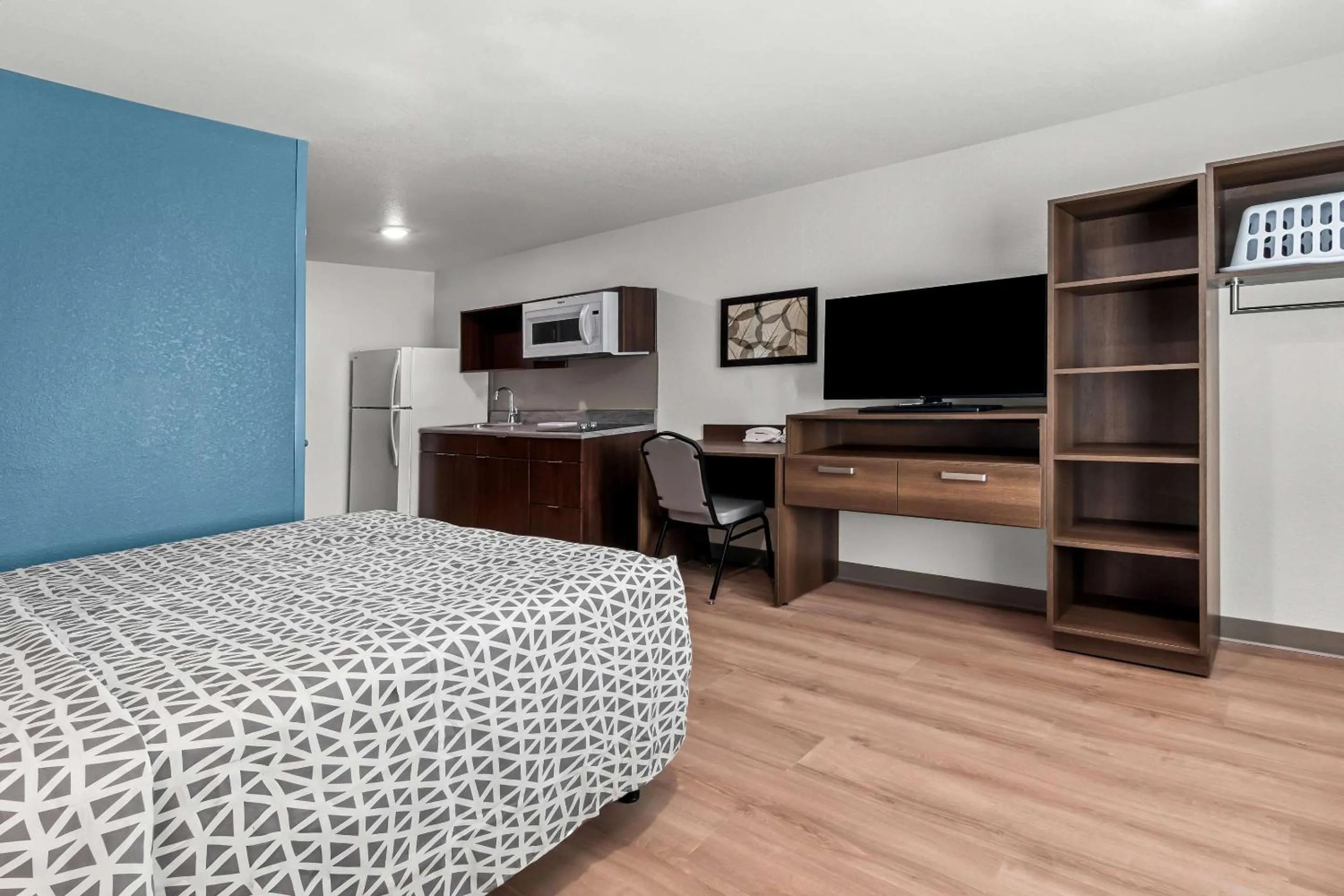 Queen Suite - Non Smoking in WoodSpring Suites Waco South