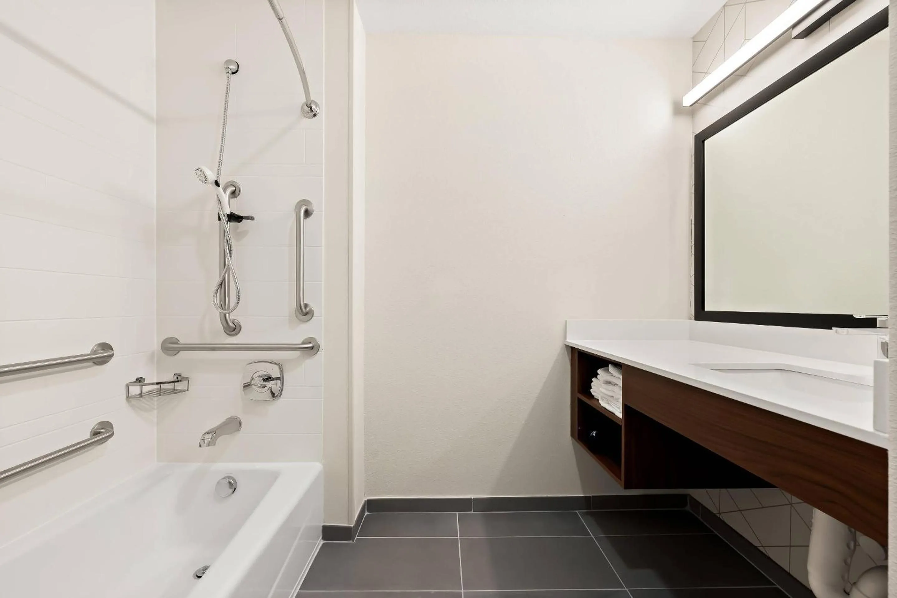 Bedroom in Everhome Suites Huntsville - Research Park