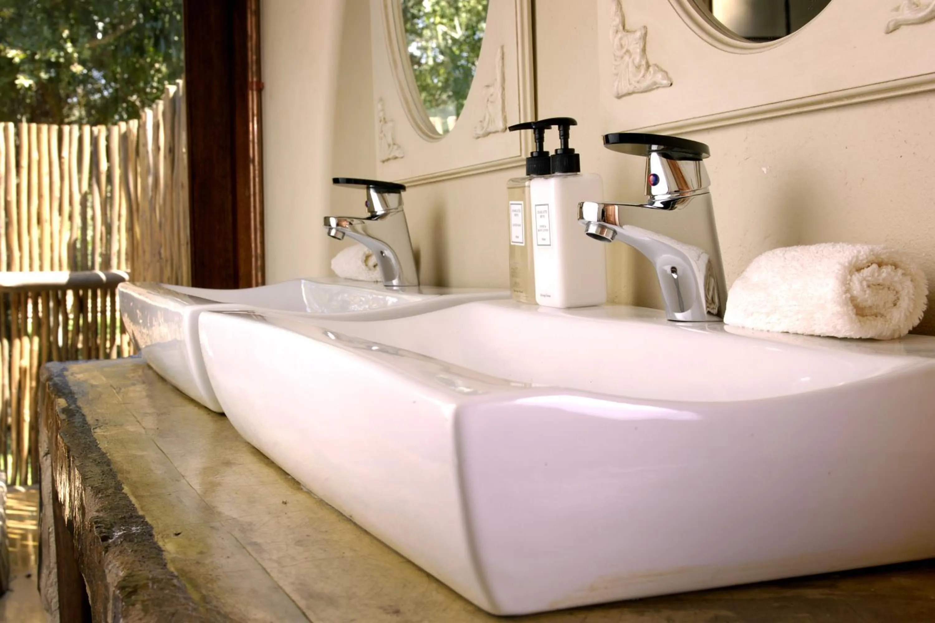 Bathroom in Caracal Lodge