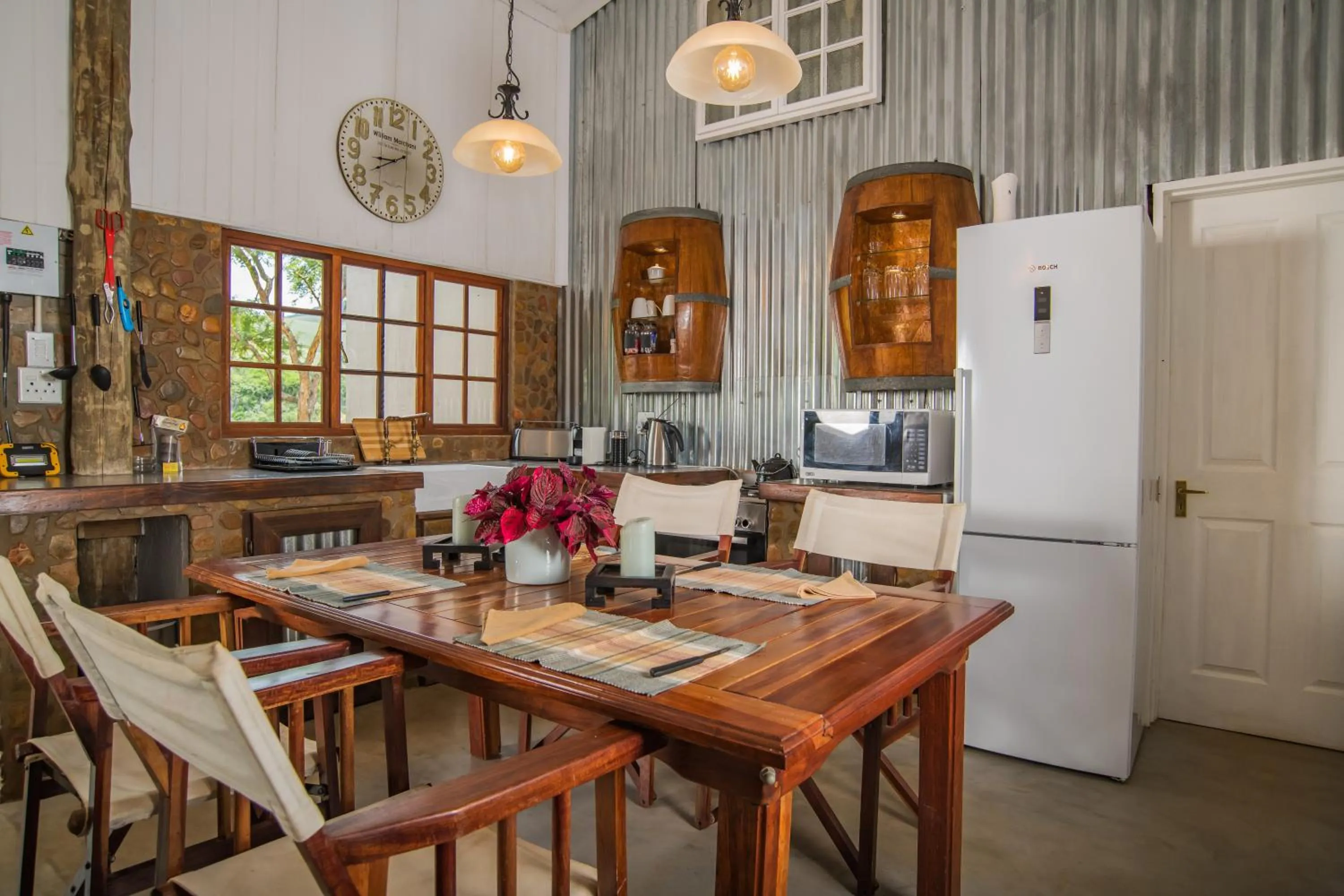 Dining area in Caracal Lodge