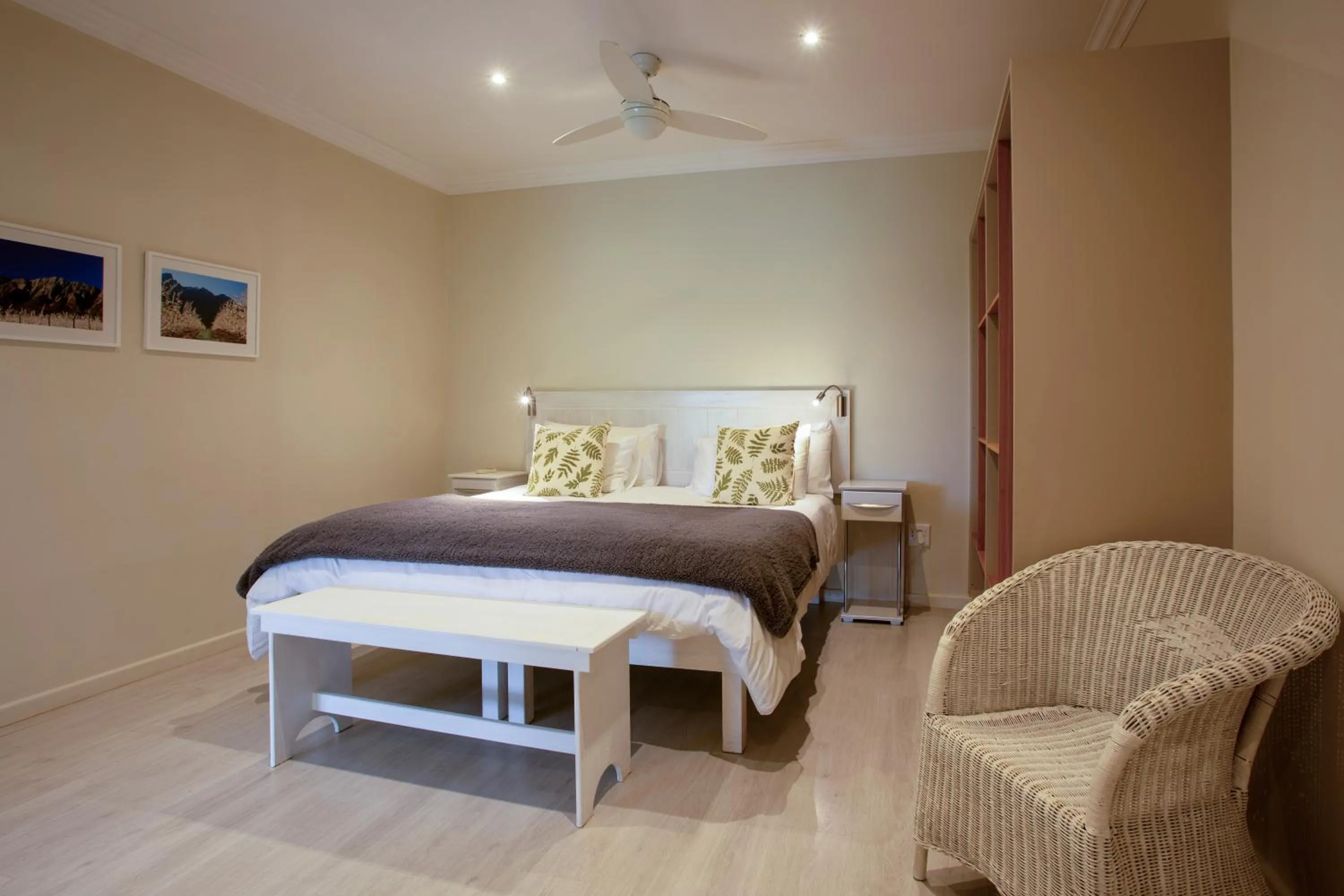 Bed in Raptor Rise Farm