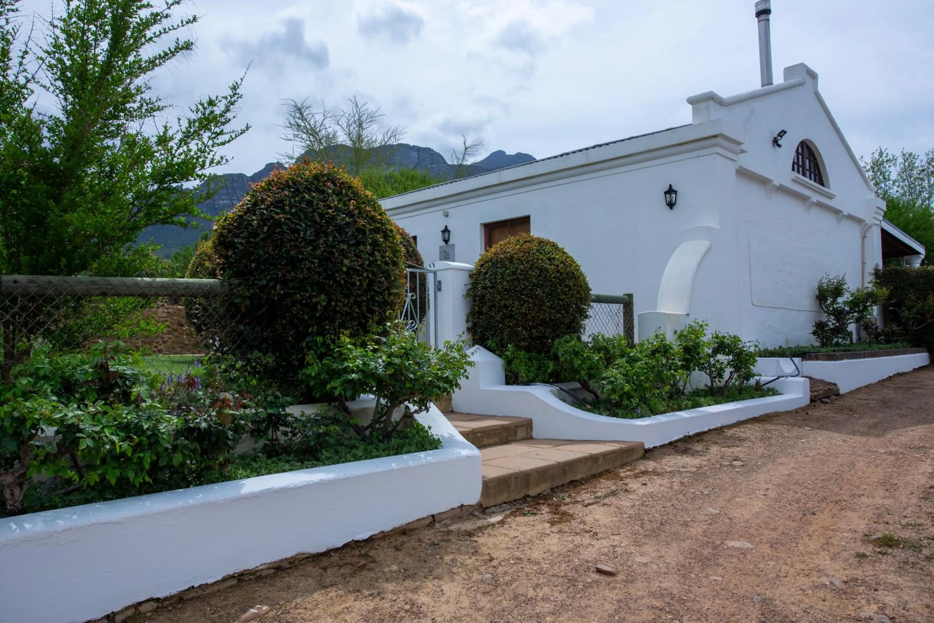 Property building in Raptor Rise Farm