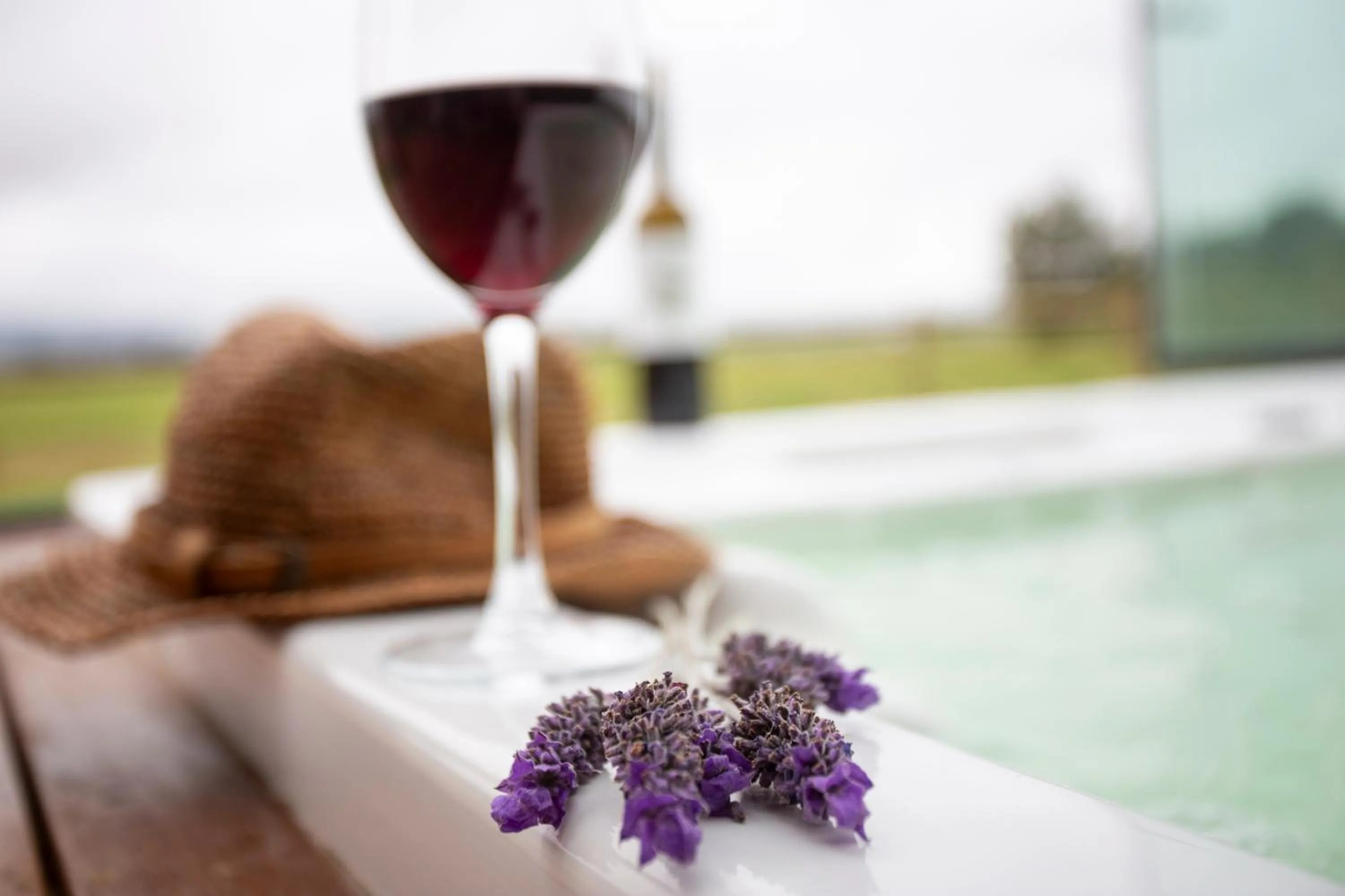 Drinks in Raptor Rise Farm