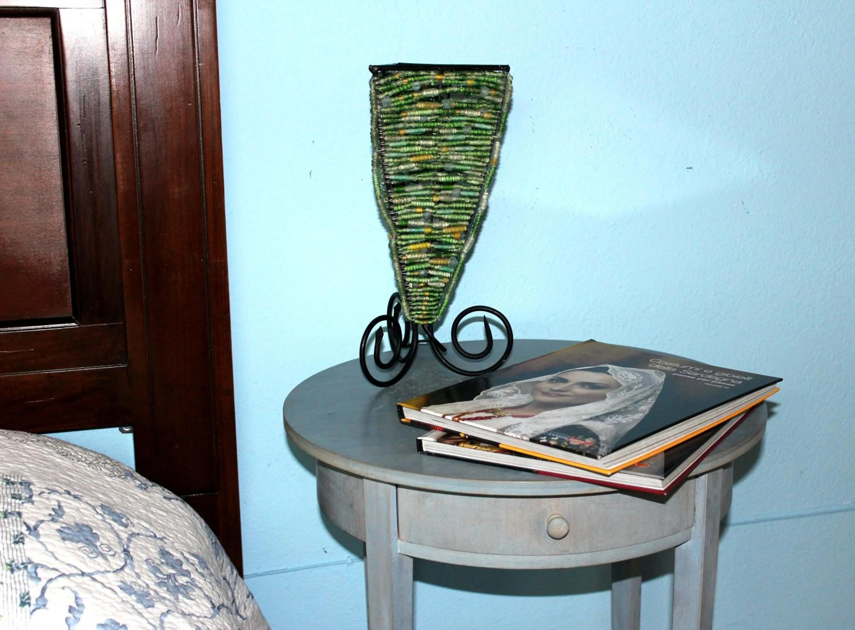 Decorative detail, Bed in Bed And Breakfast Majore