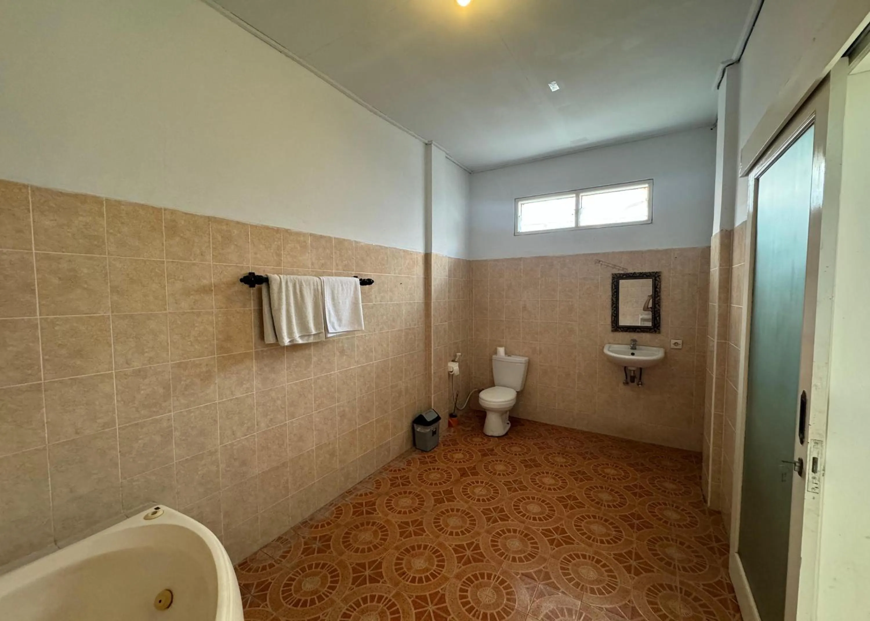 Bathroom in Rama - Laksmi Guesthouse