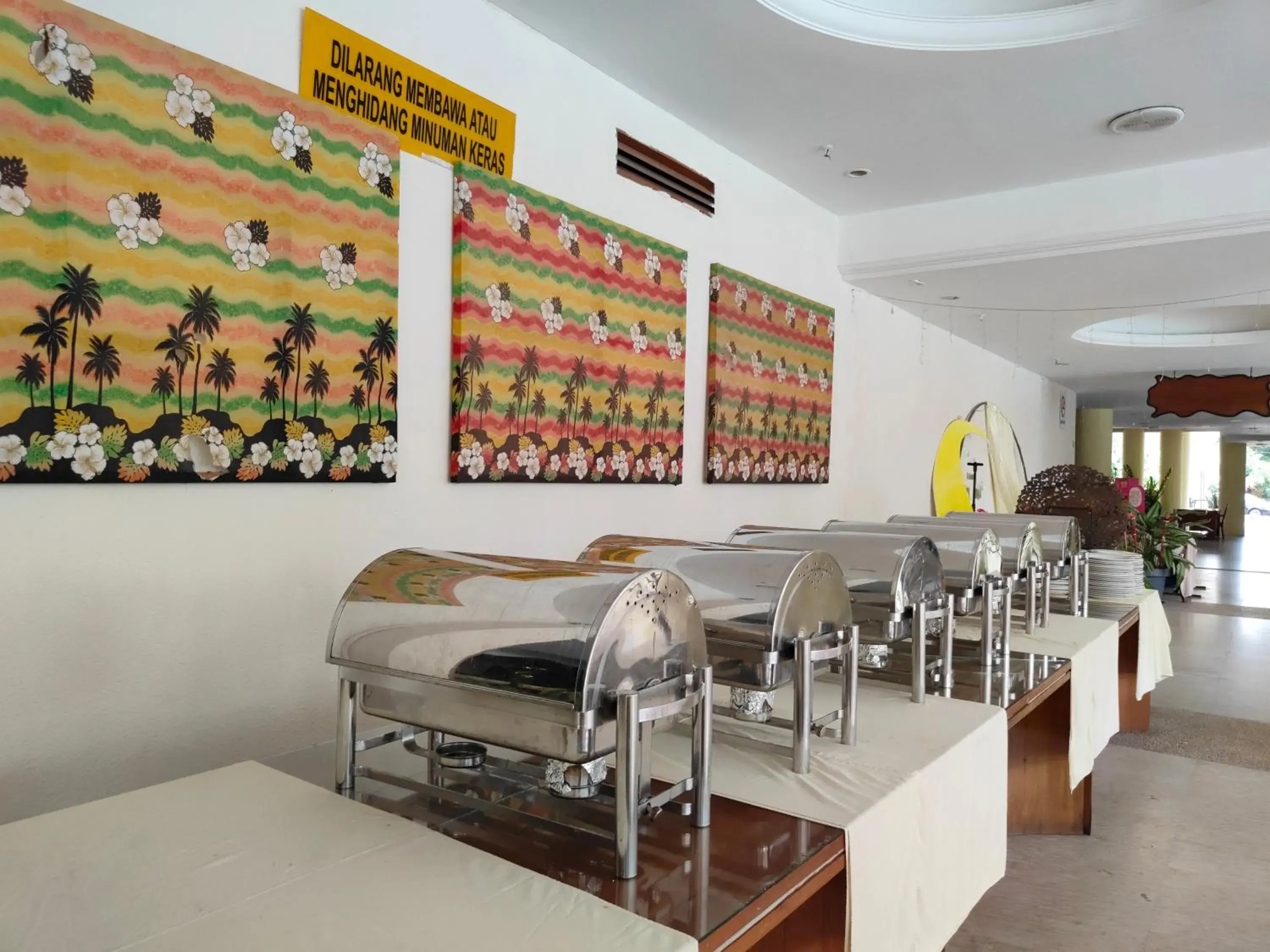 Restaurant/places to eat in BAYU BEACH RESORT Restaurant/places to eat in BAYU BEACH RESORT