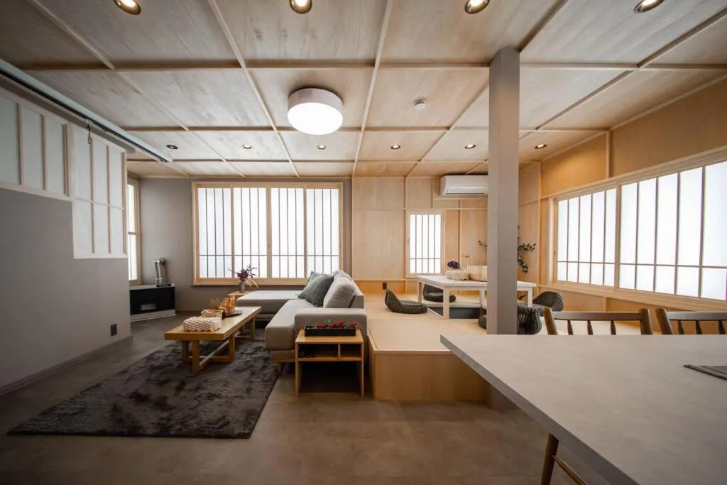 Bed in THE CELESTIAL