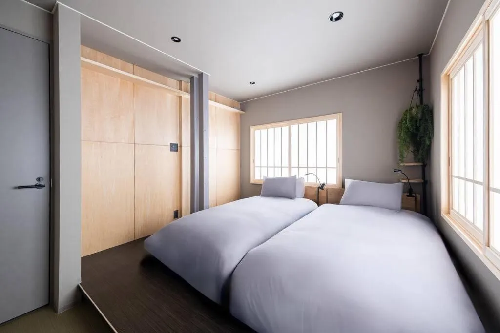 Bed in THE CELESTIAL