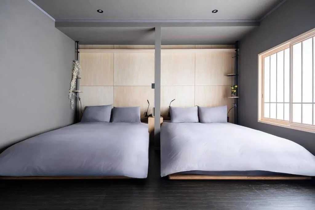 Bed in THE CELESTIAL