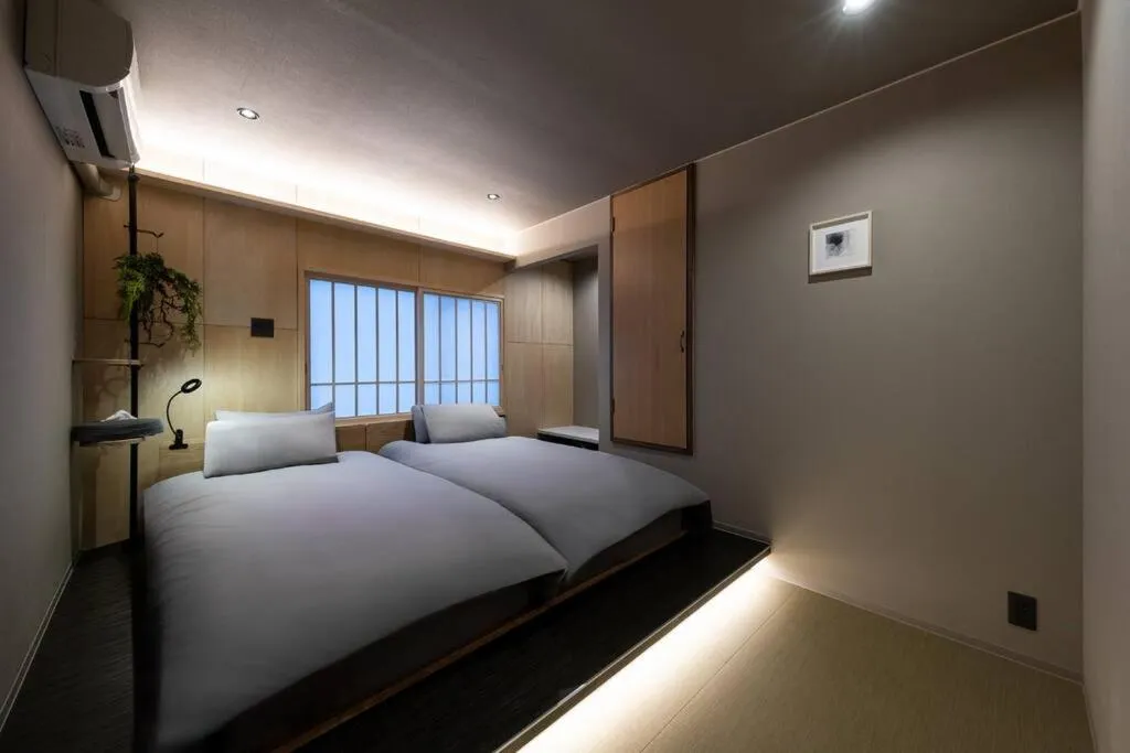 Bed in THE CELESTIAL