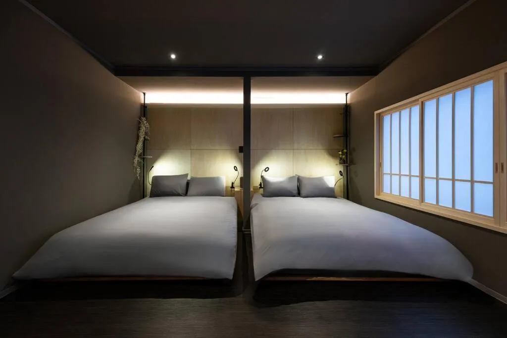 Bed in THE CELESTIAL