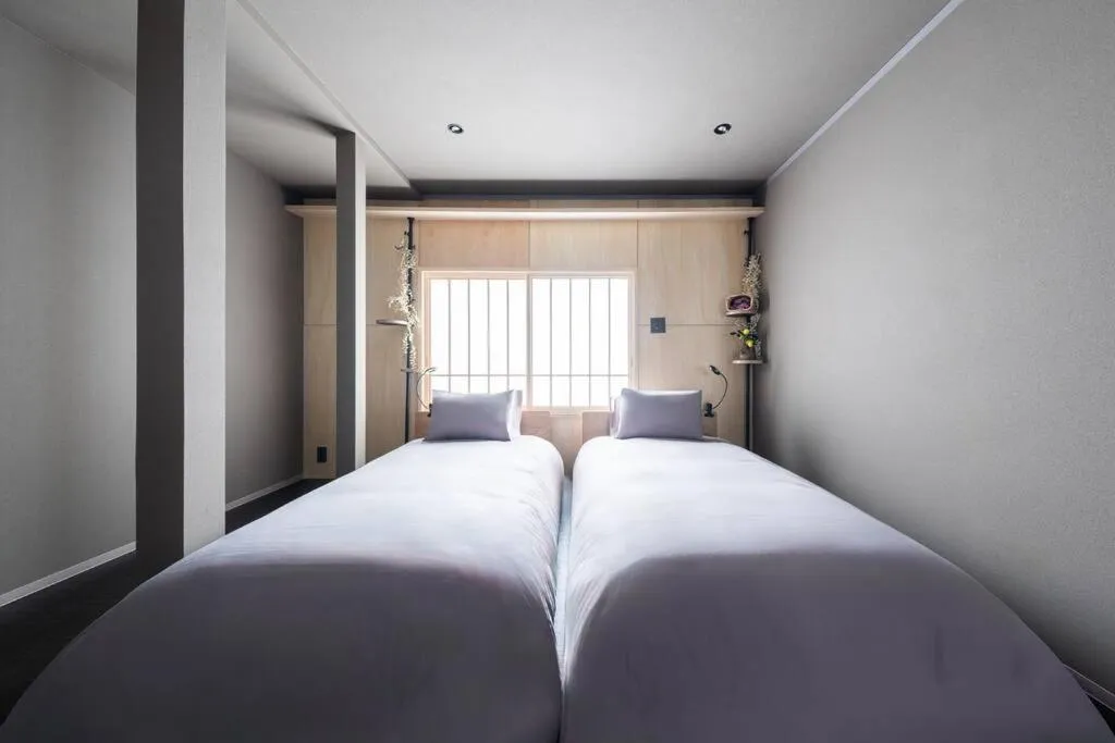 Bed in THE CELESTIAL