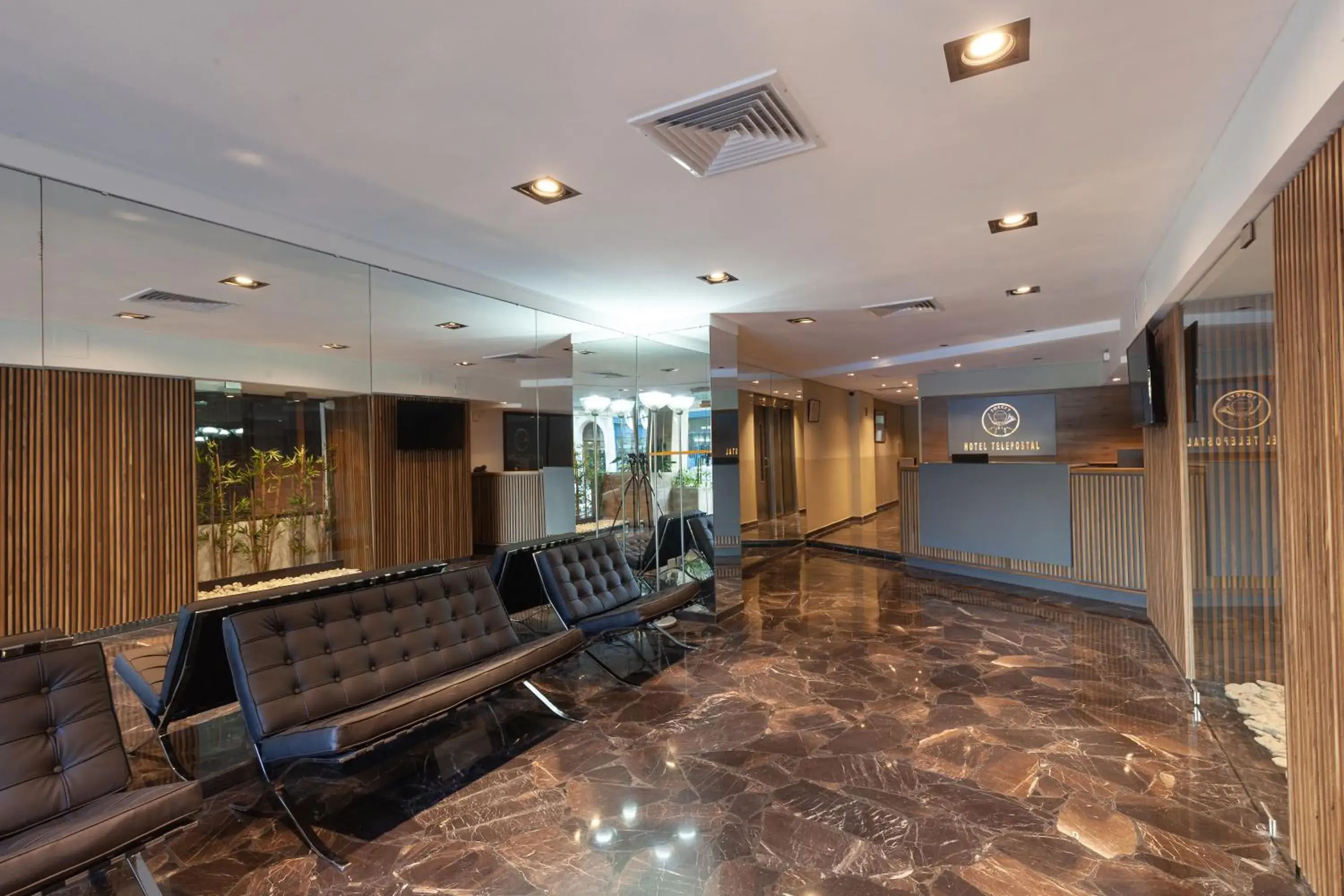Lobby or reception in Hotel Telepostal Congreso Lobby or reception in Hotel Telepostal Congreso