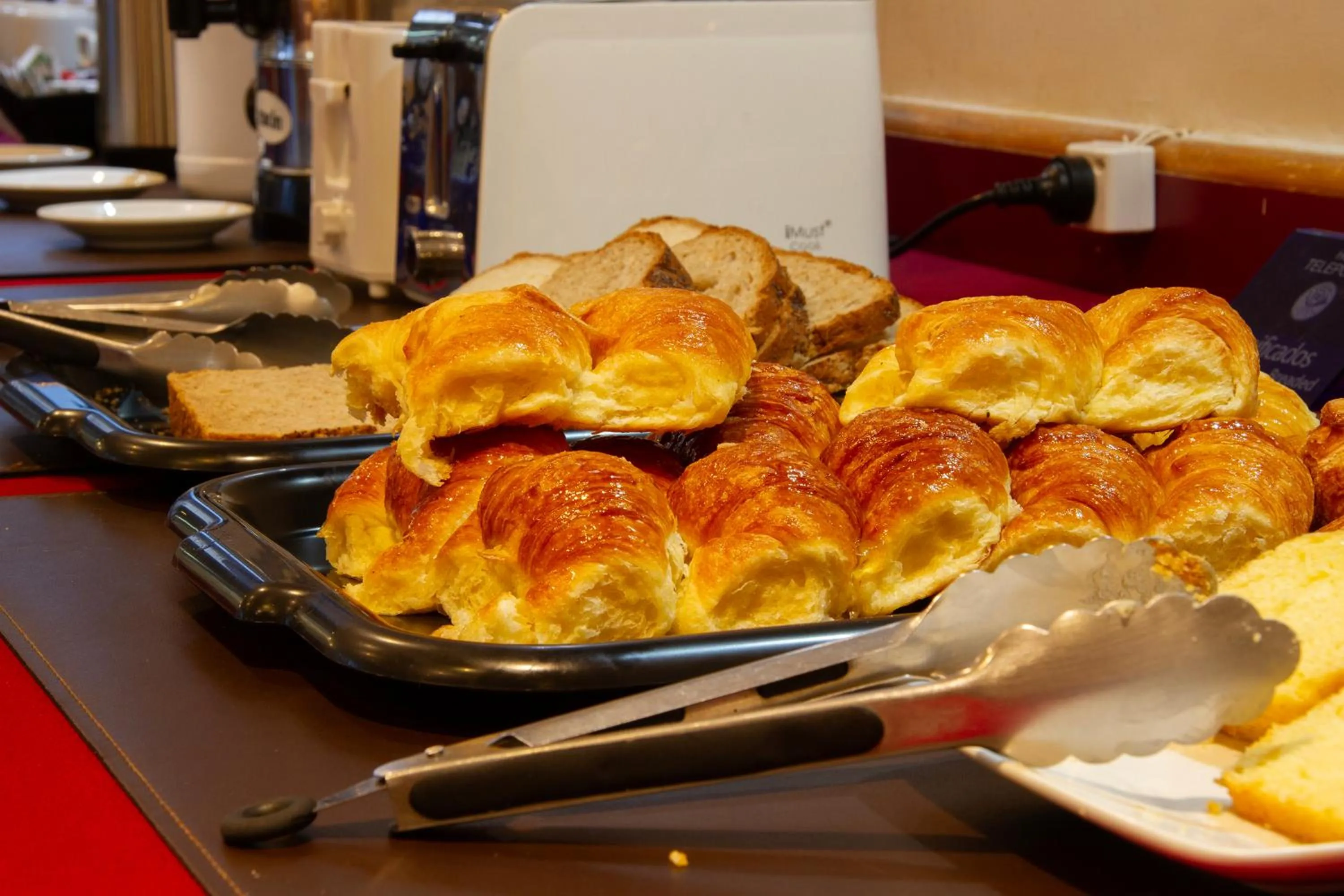Continental breakfast in Hotel Telepostal Congreso
