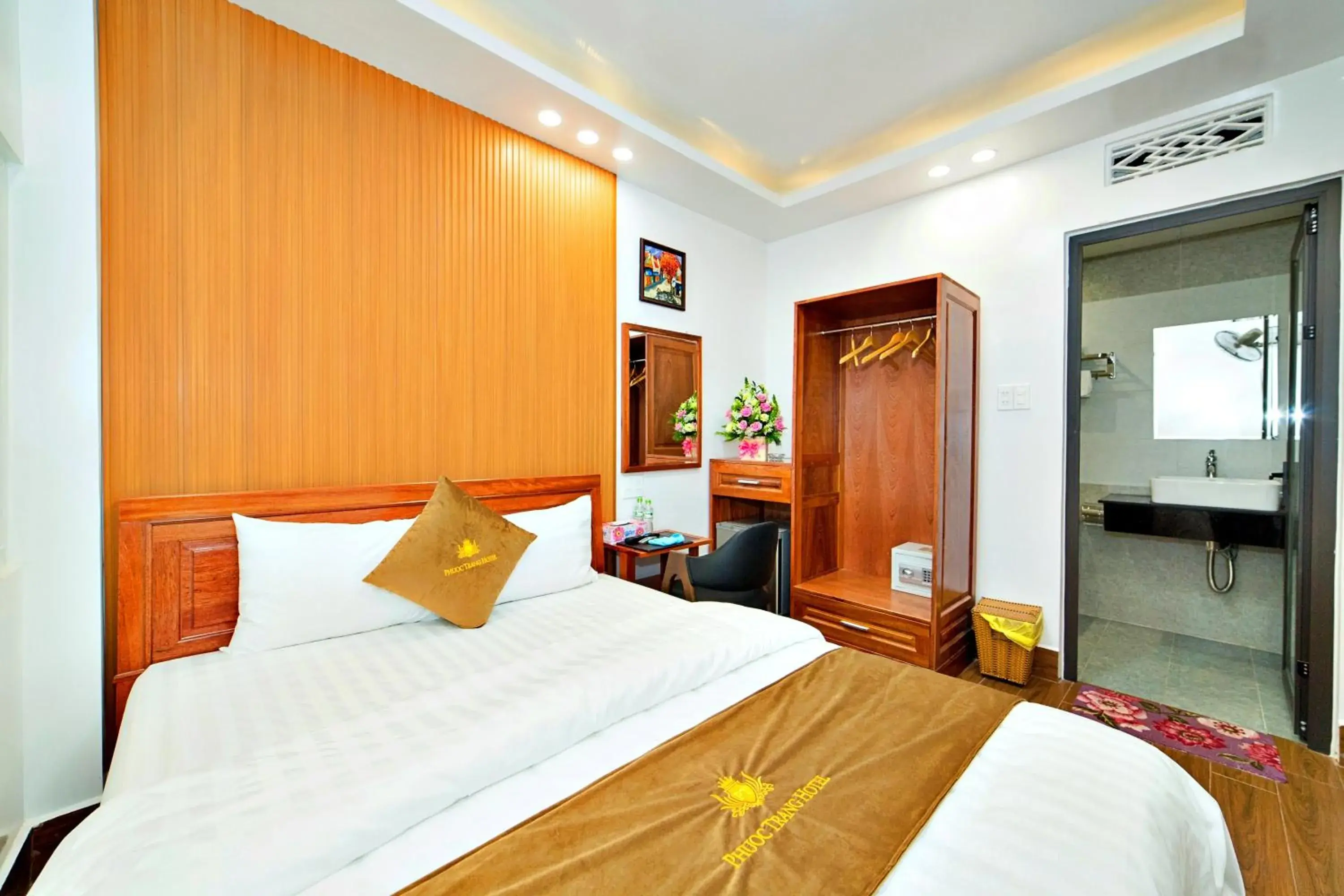 Bed in S79 Pho Hoa Hotel Bed in S79 Pho Hoa Hotel