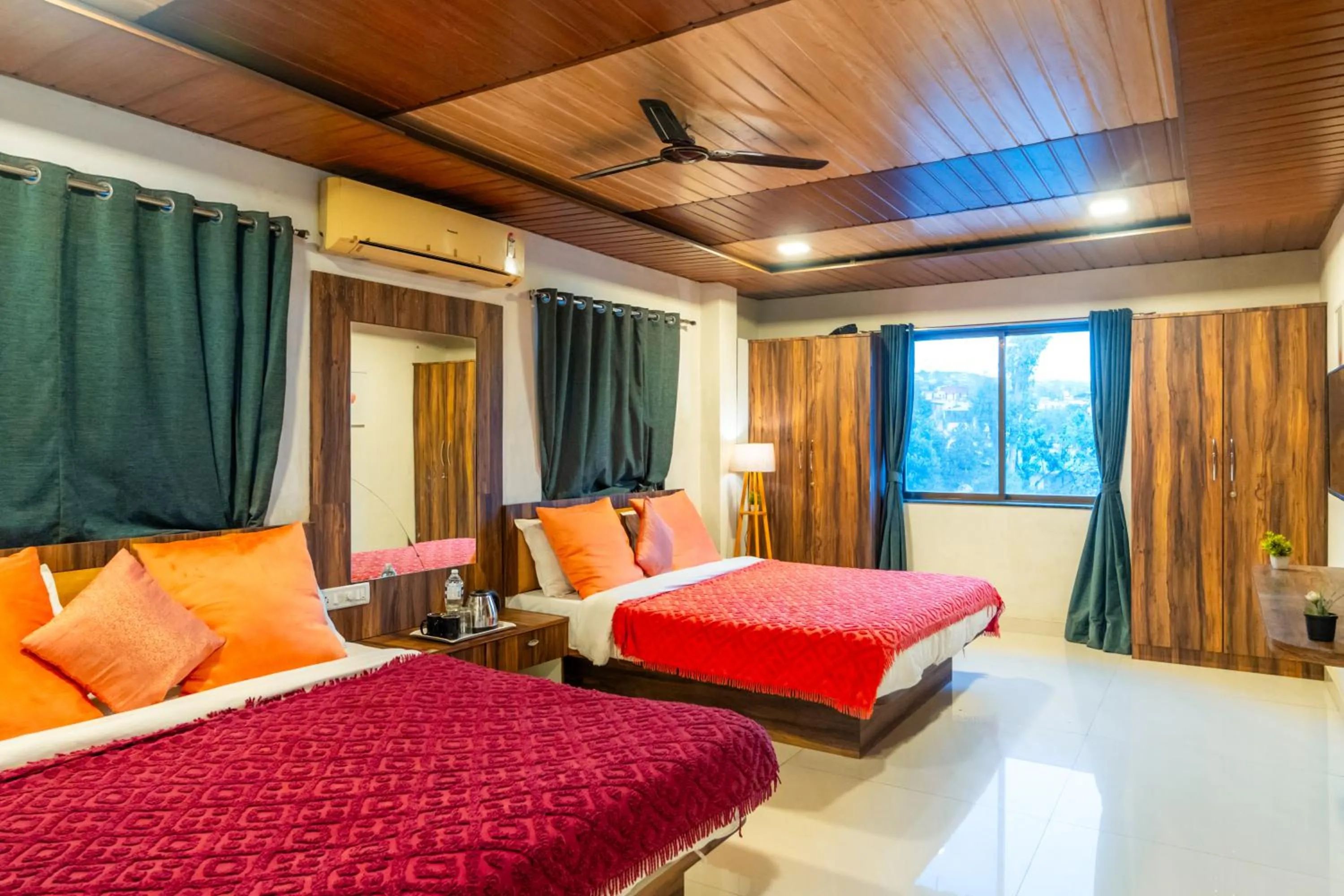 Bed in Strawberry County