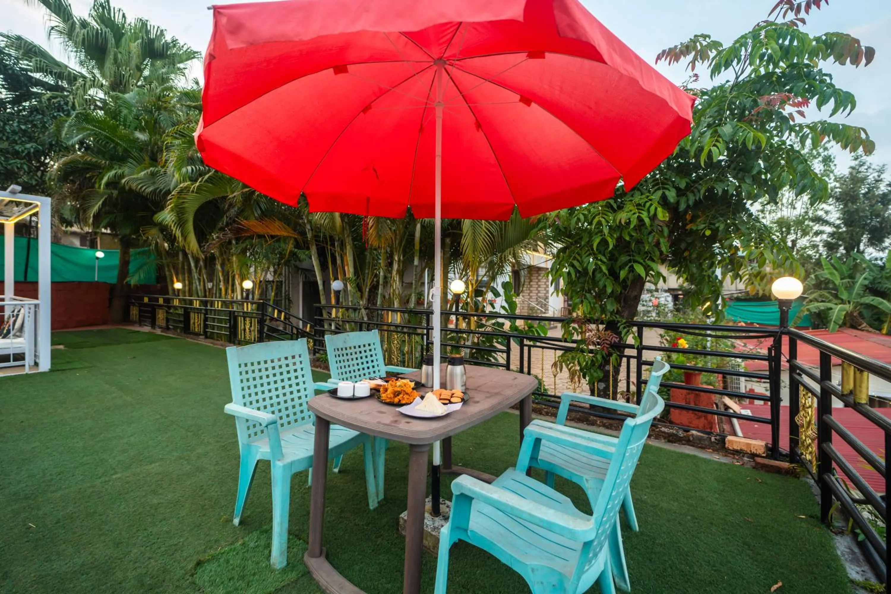 Restaurant/places to eat in Strawberry County