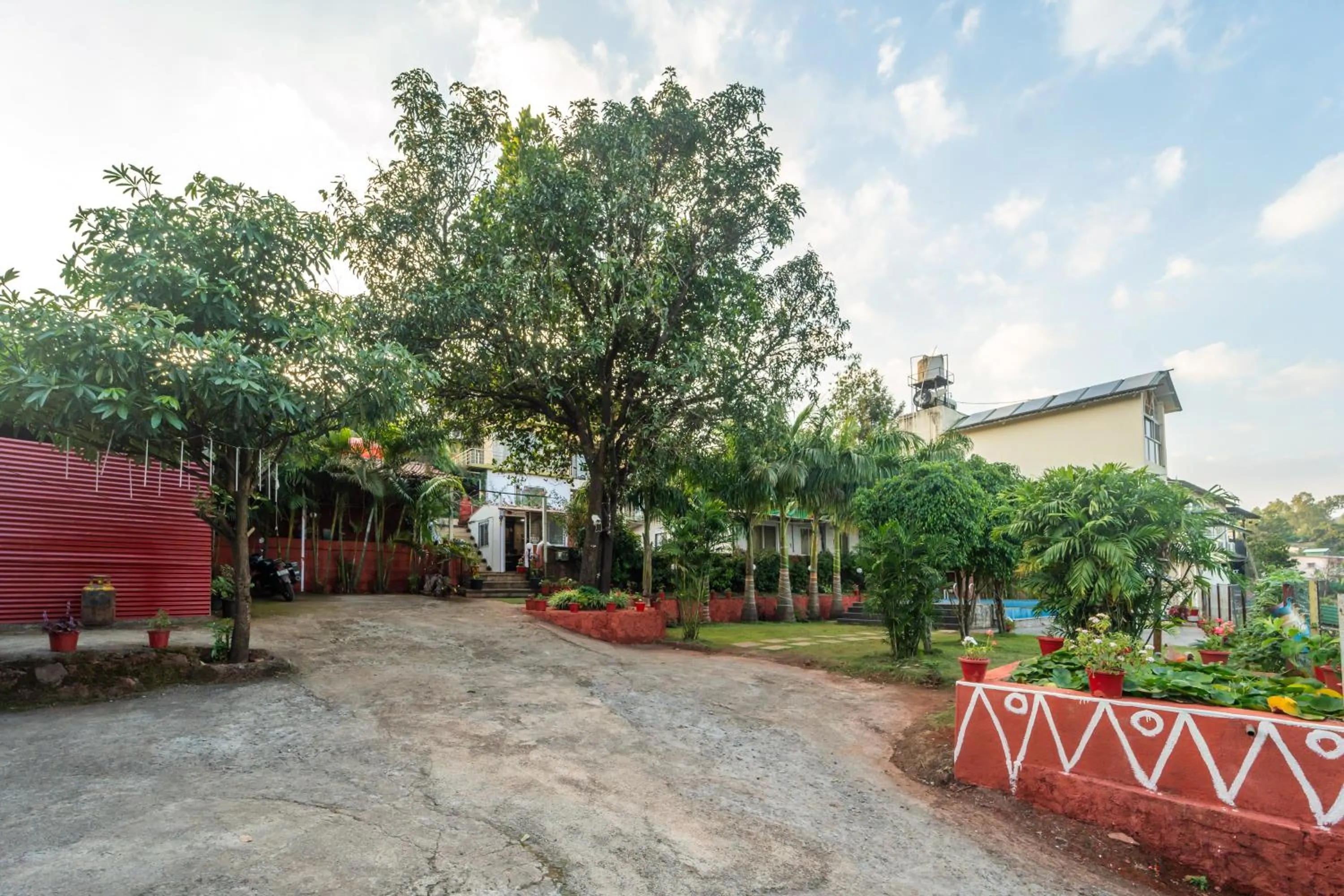 Property building in Strawberry County