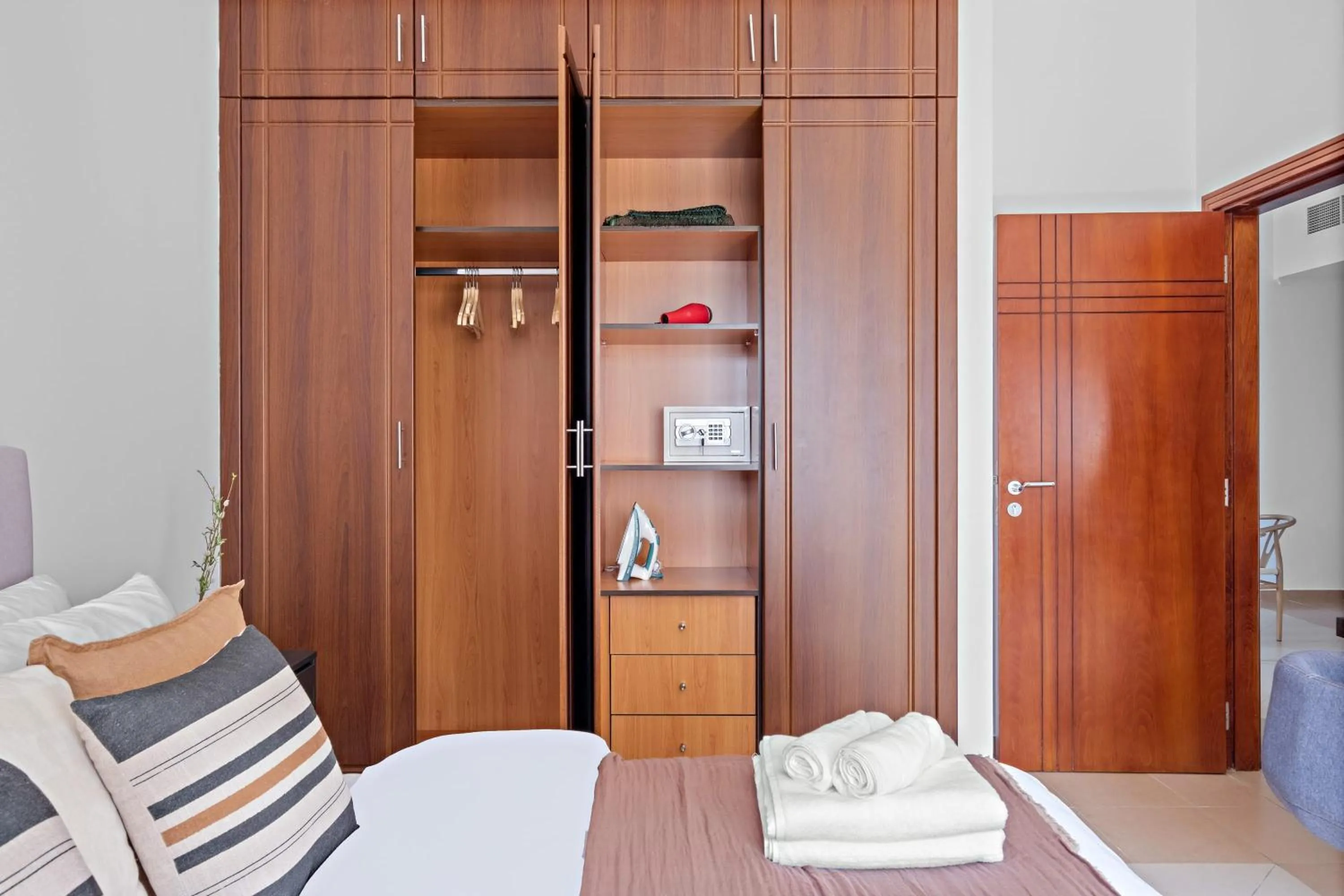 wardrobe in Silkhaus High Floor 1 BDR with Metro Nearby