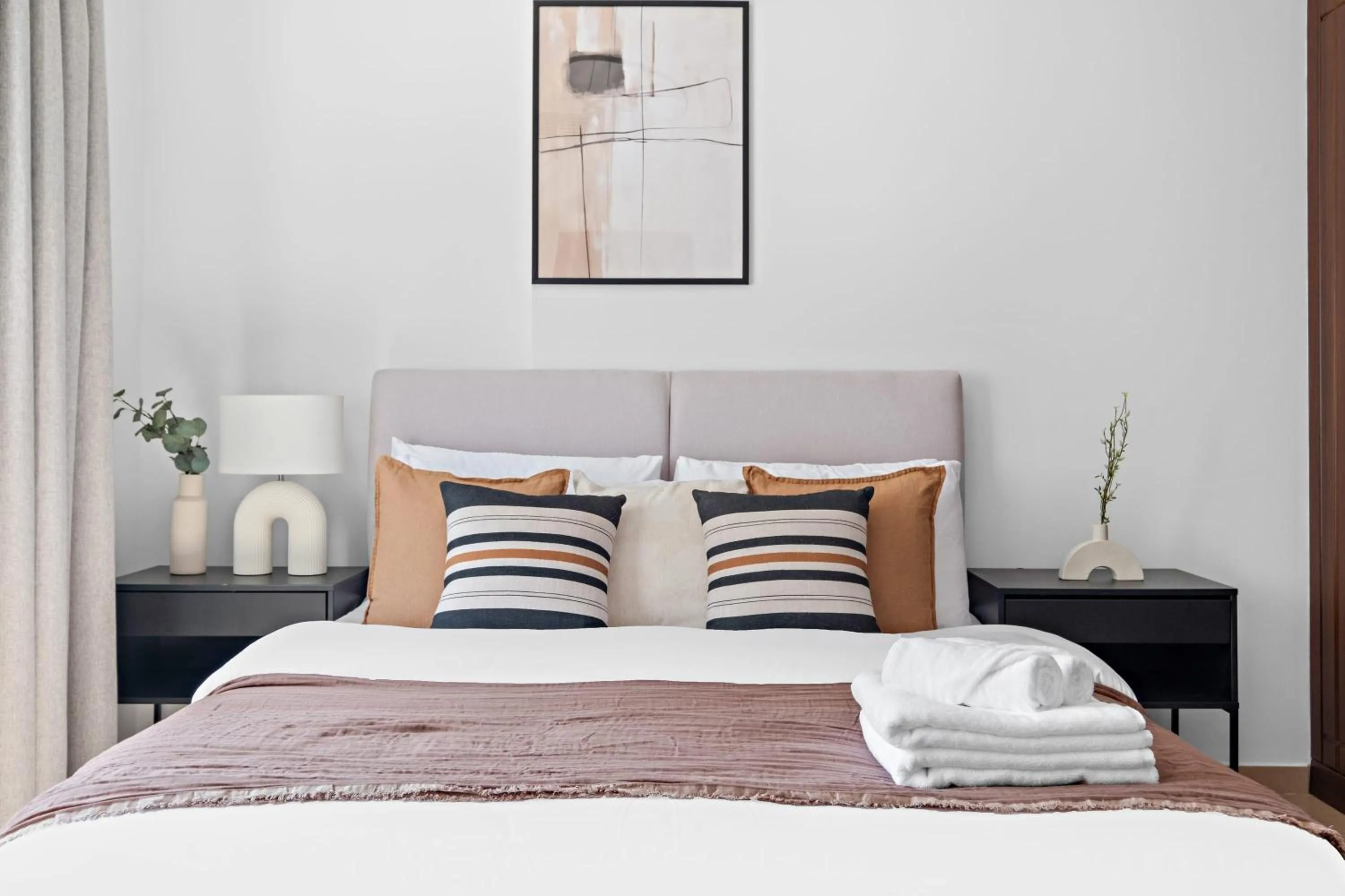 Bedroom in Silkhaus High Floor 1 BDR with Metro Nearby