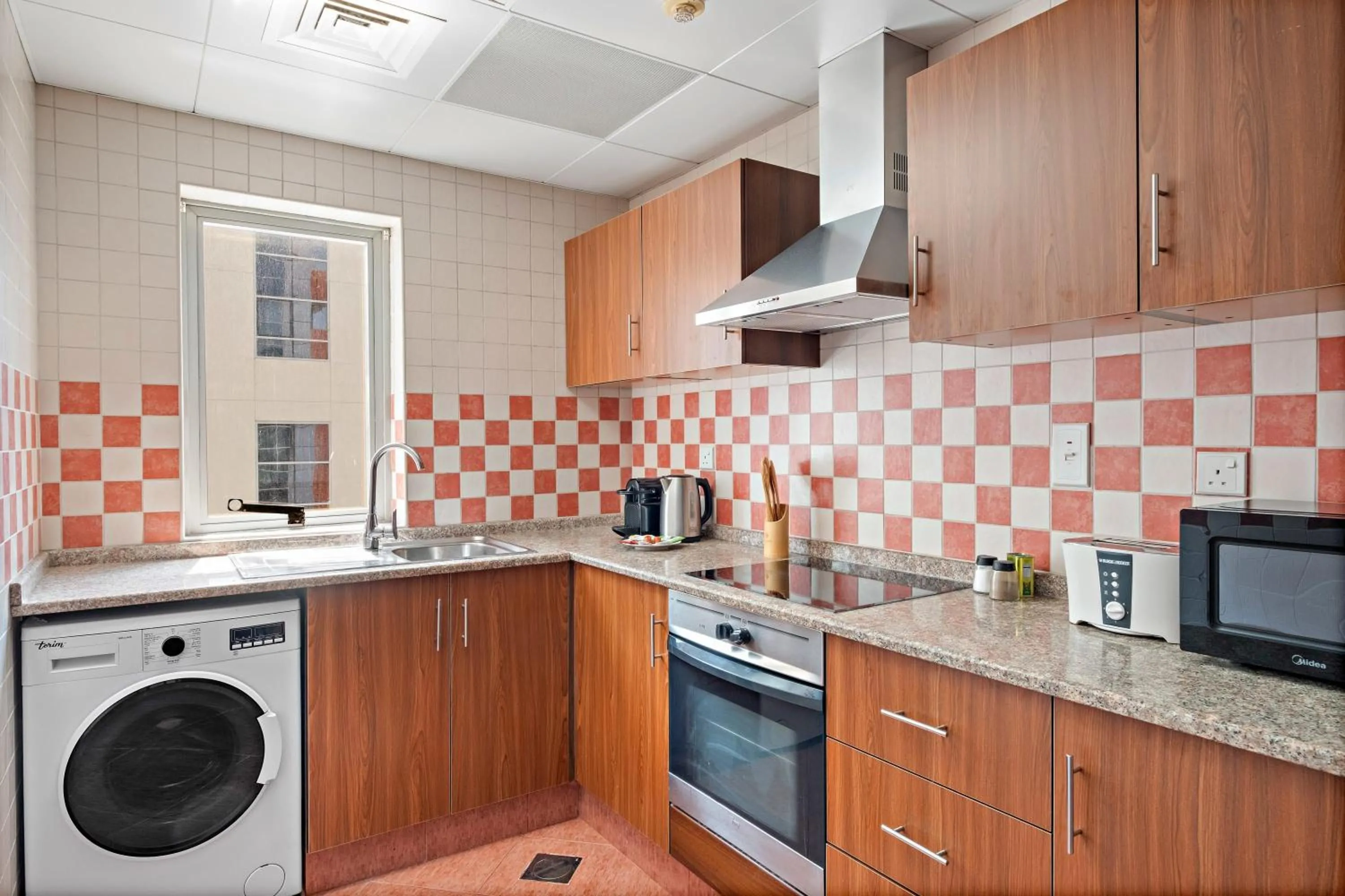 Kitchen or kitchenette in Silkhaus High Floor 1 BDR with Metro Nearby
