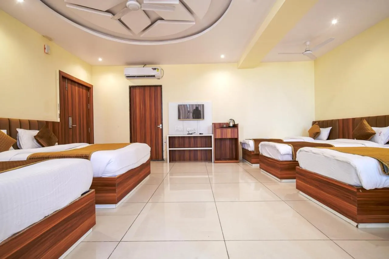 TV and multimedia, Bed in Radhe Krishna Resort