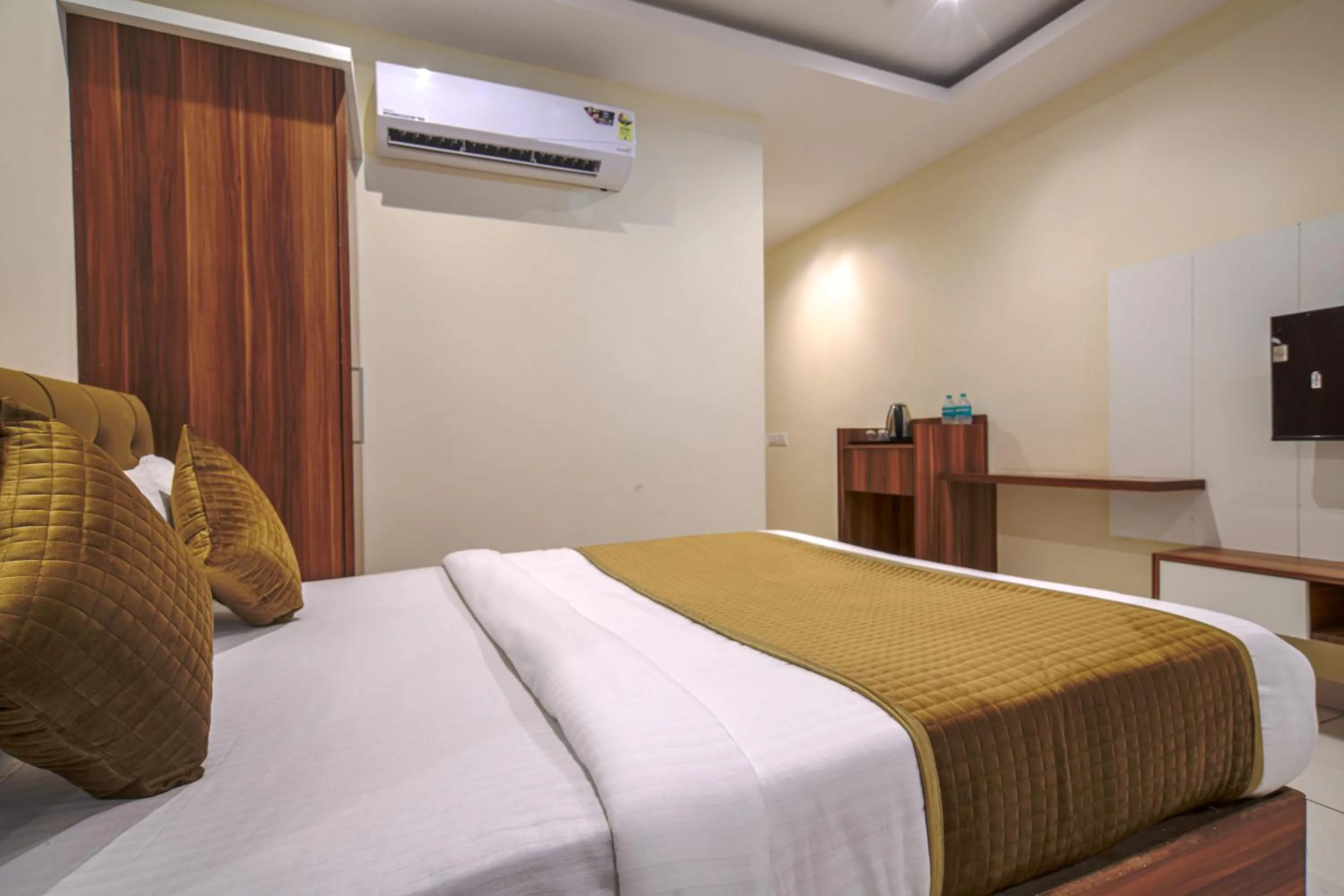 Bed in Radhe Krishna Resort