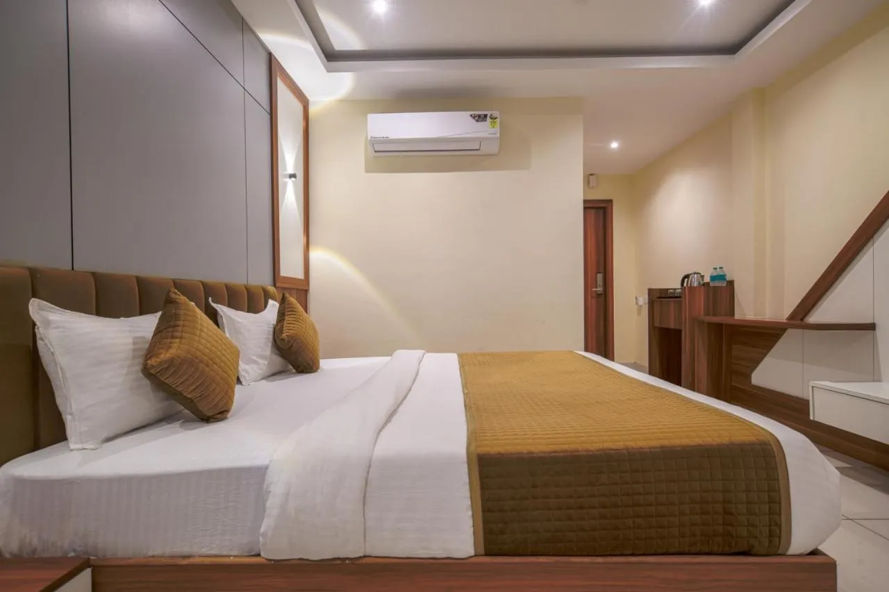 Photo of the whole room, Bed in Radhe Krishna Resort