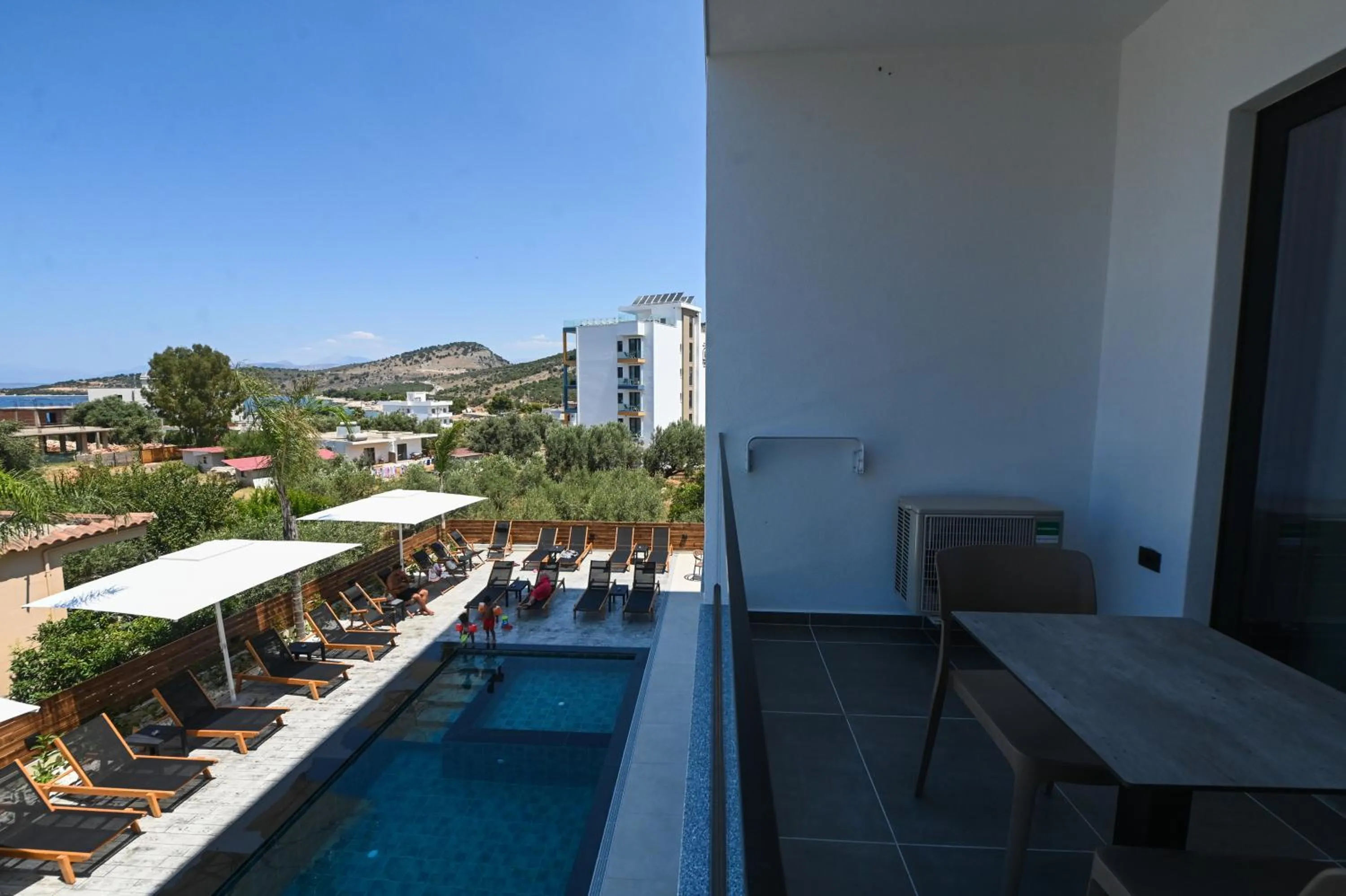 Patio in Monun Hotel