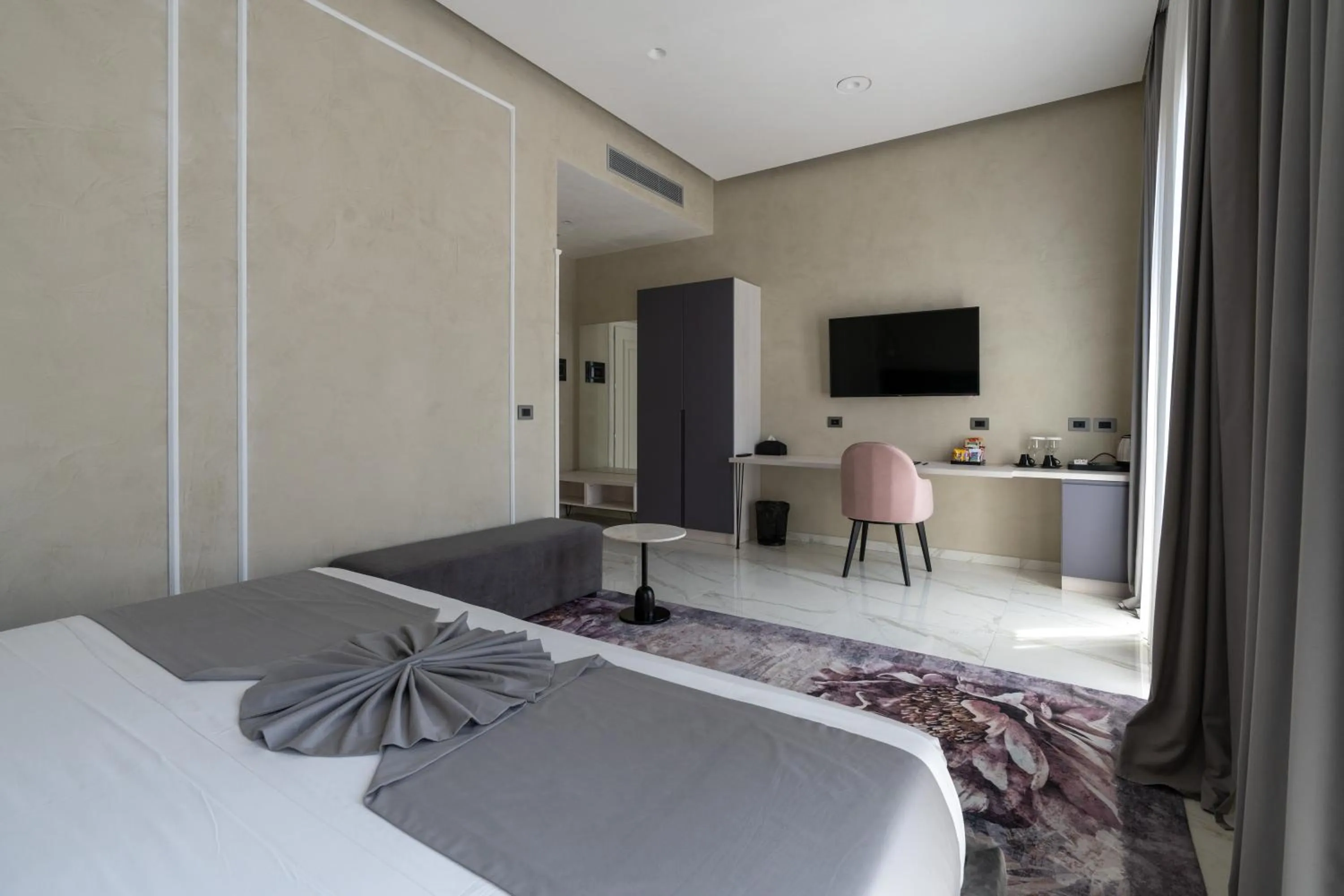 Bed in Hotel Plaza Berat