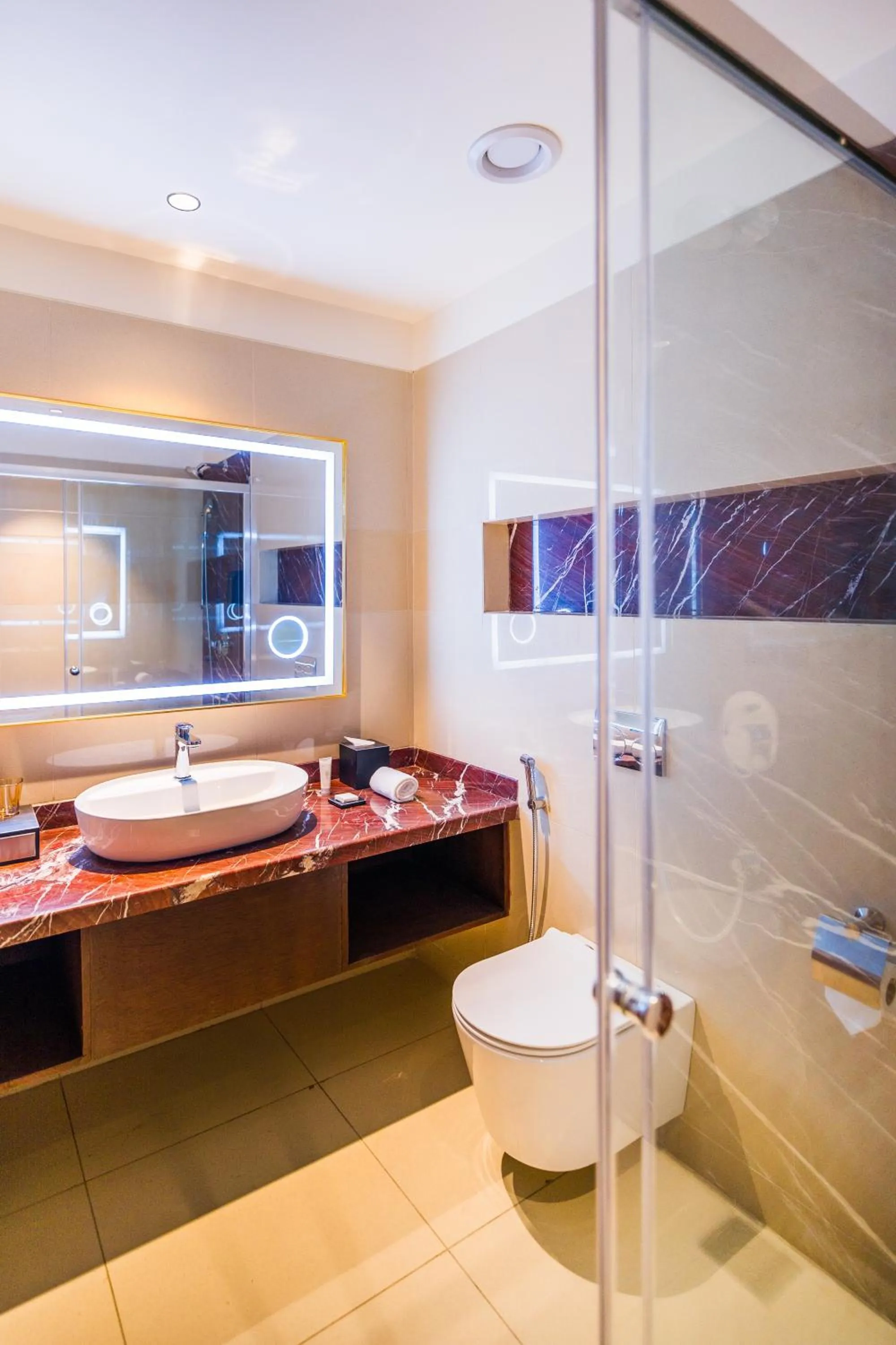 Bathroom in The Maple Hotel