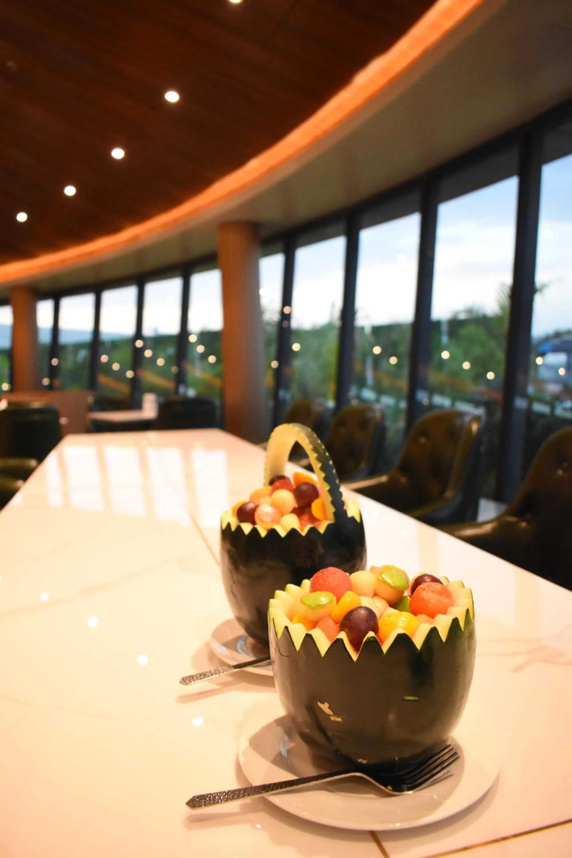 Restaurant/places to eat in The Maple Hotel