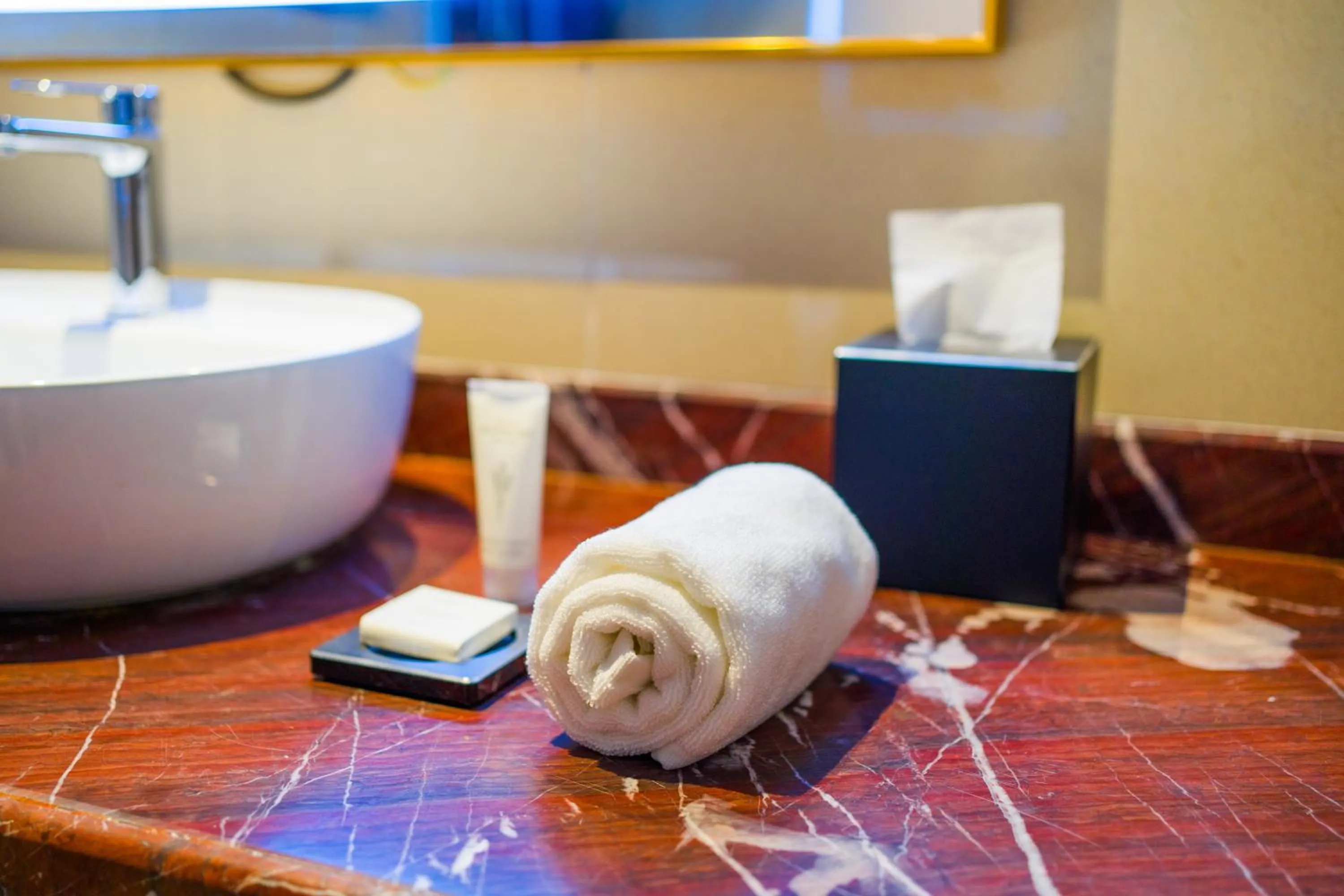 towels in The Maple Hotel