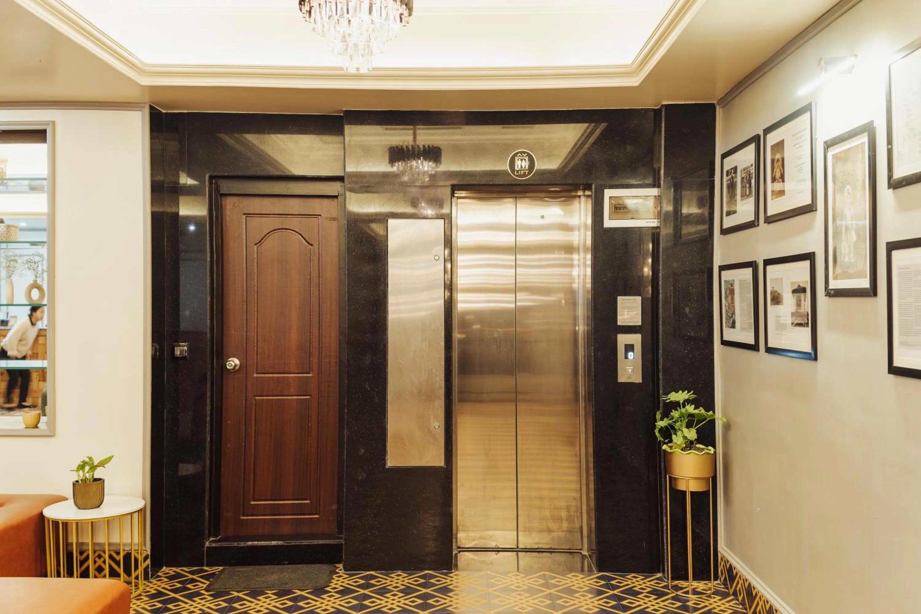 elevator in ETHO METHO GANGTOK