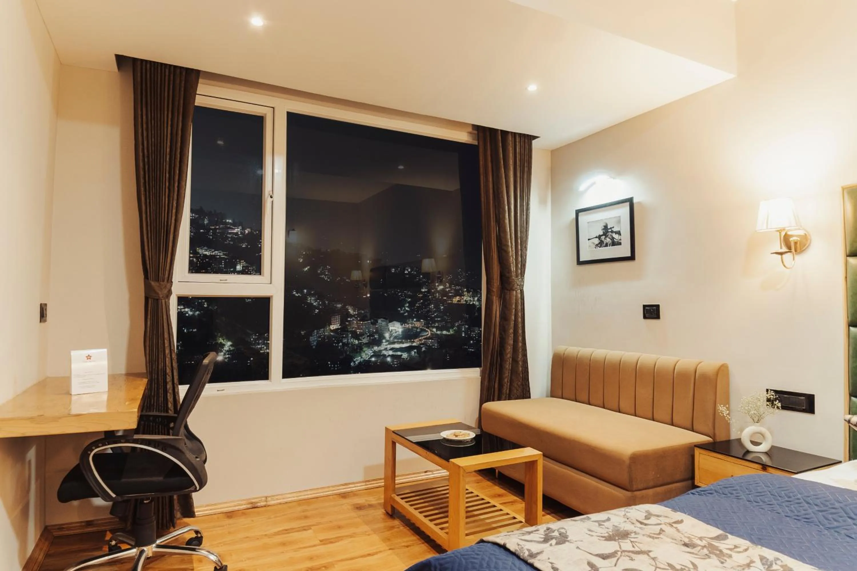 hair dresser, Bed in ETHO METHO GANGTOK