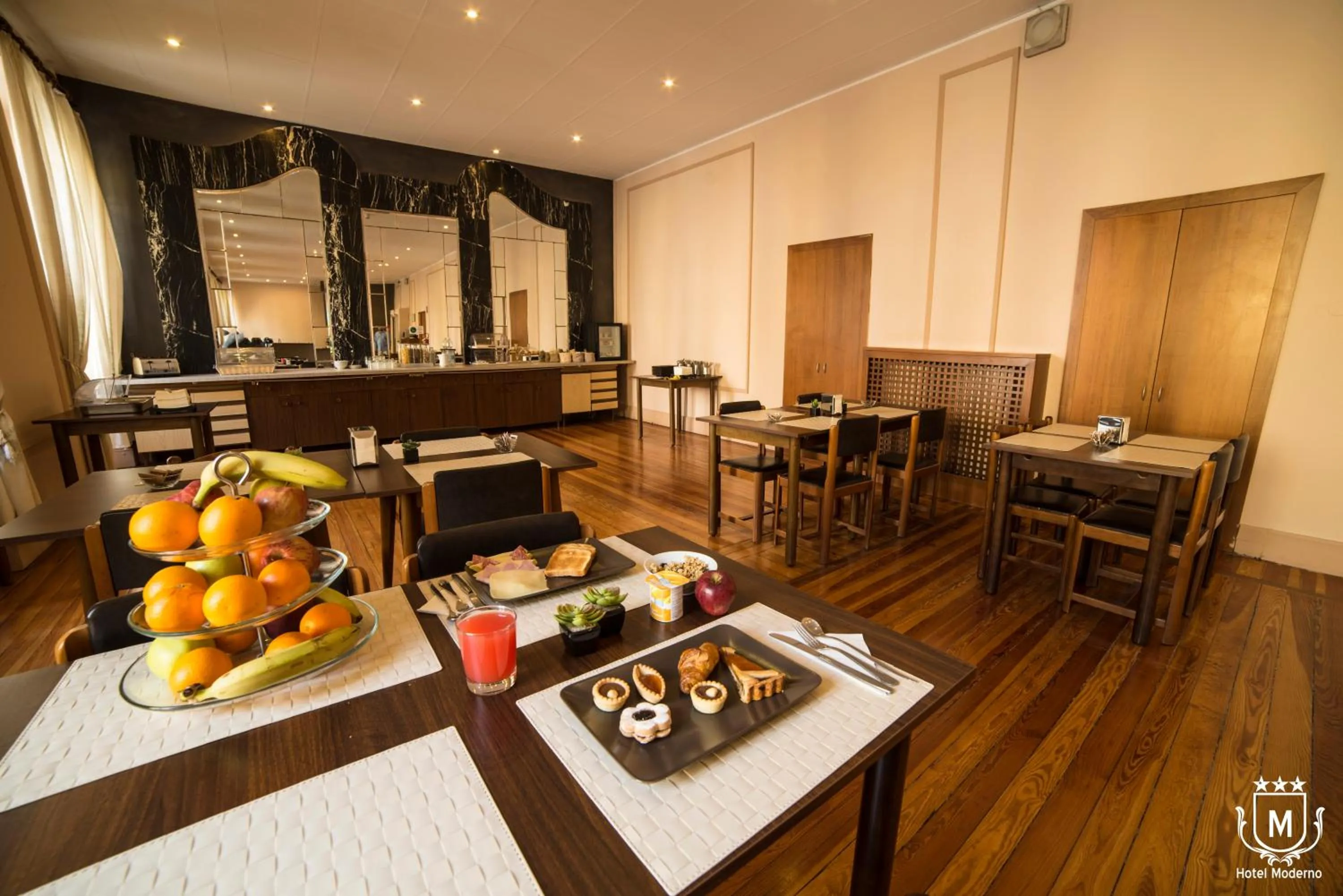 Lounge or bar in Hotel Moderno