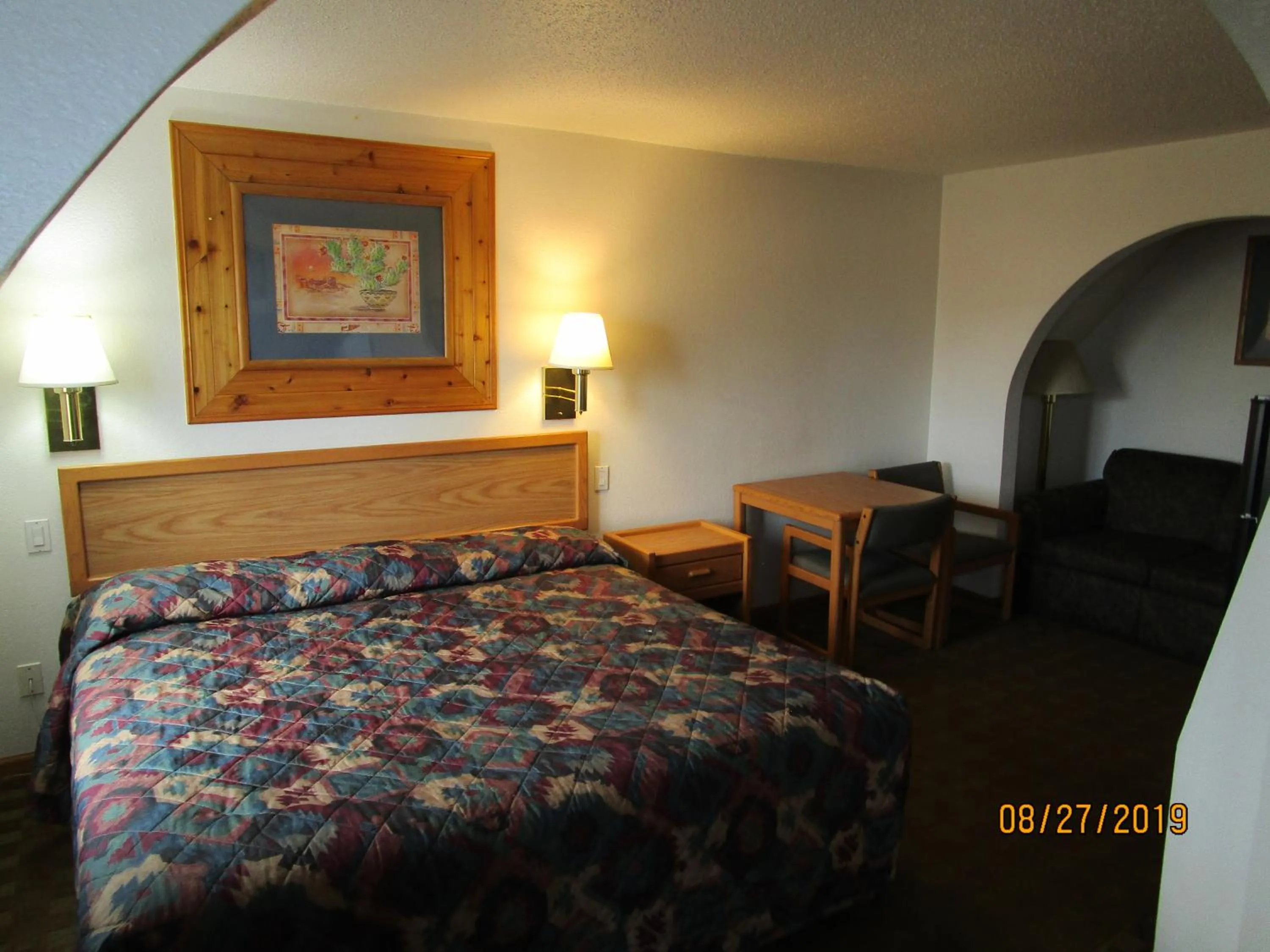 Bed in North Country Inn & Suites