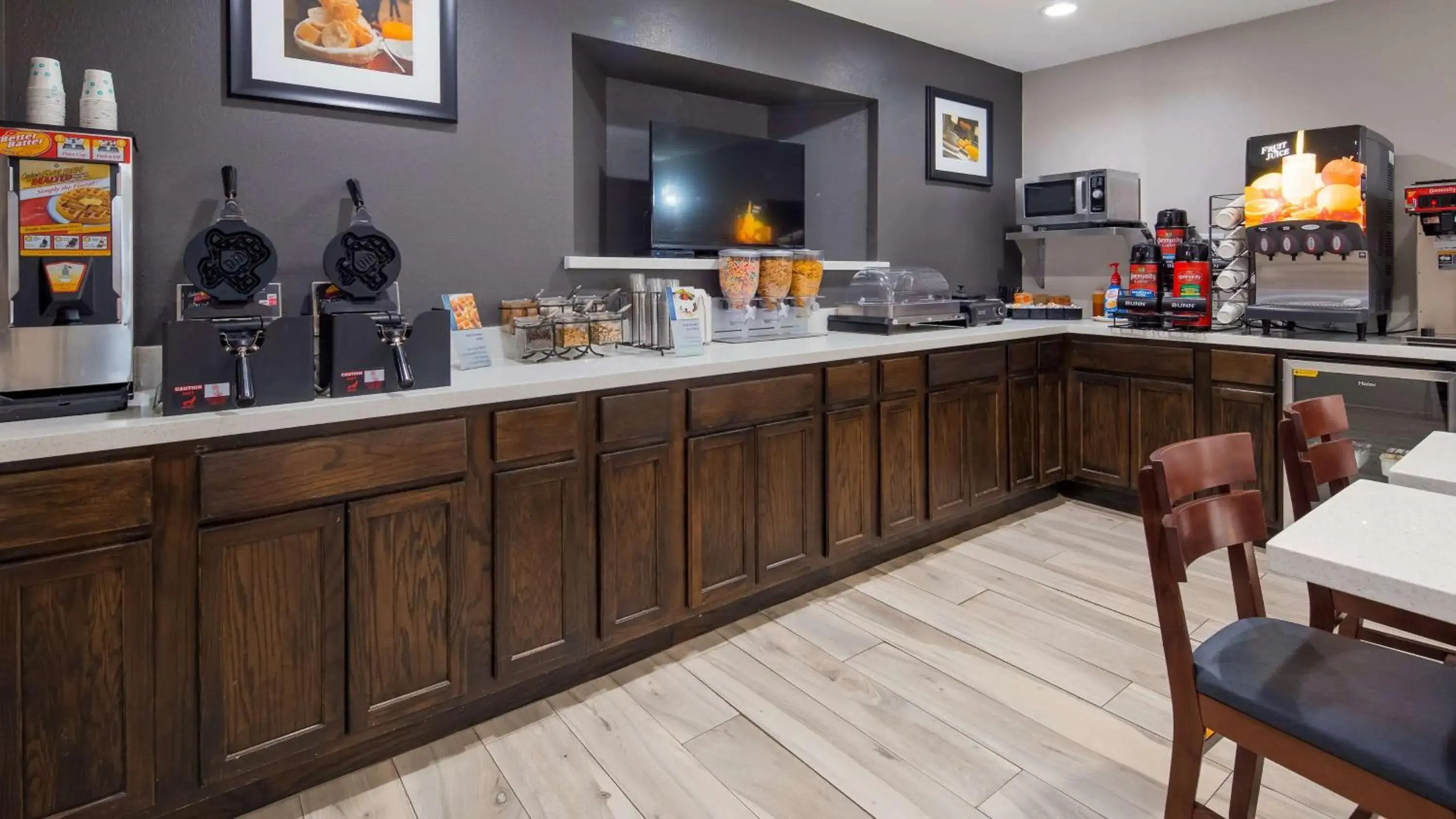 Restaurant/places to eat in Best Western Executive Inn Restaurant/places to eat in Best Western Executive Inn
