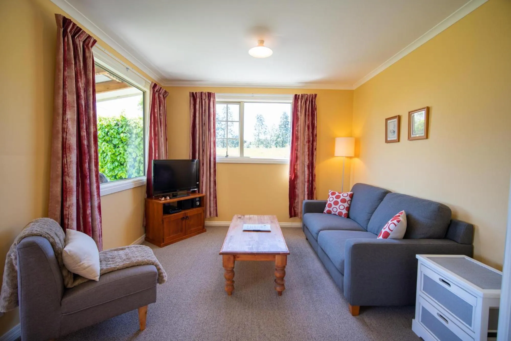 Blue Thistle Cottages