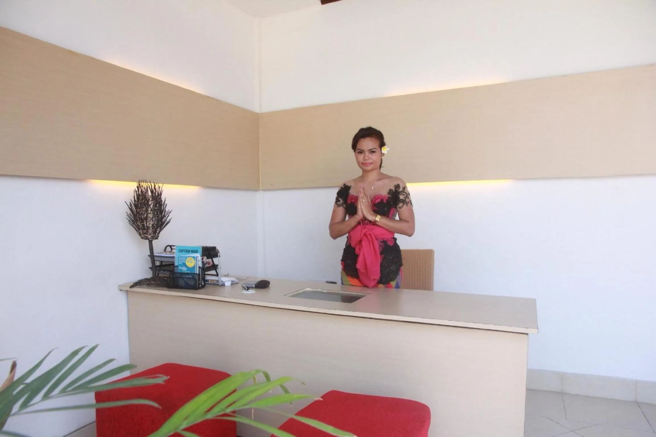 People in D'Camel Hotel Lembongan