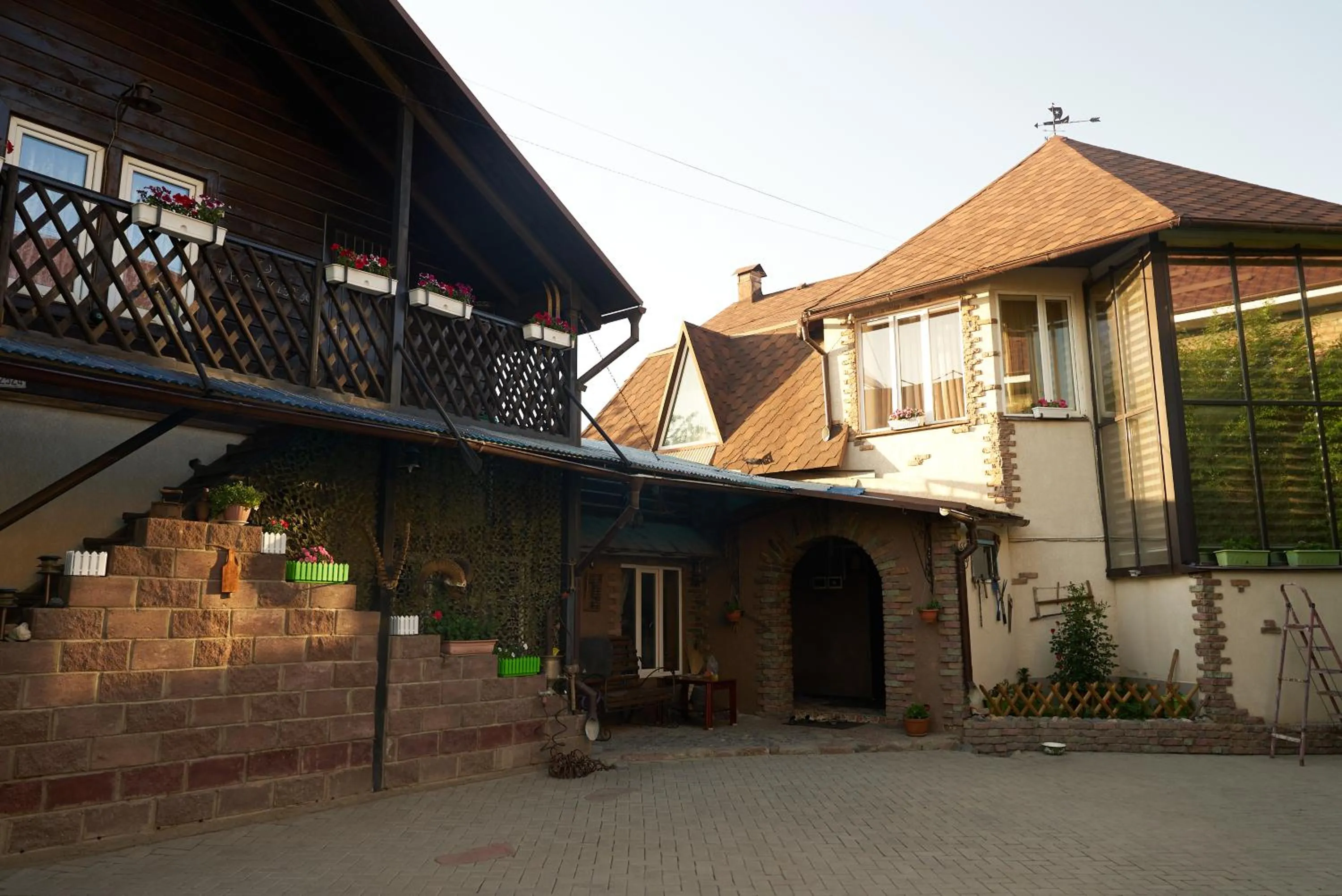 Argo Guest House