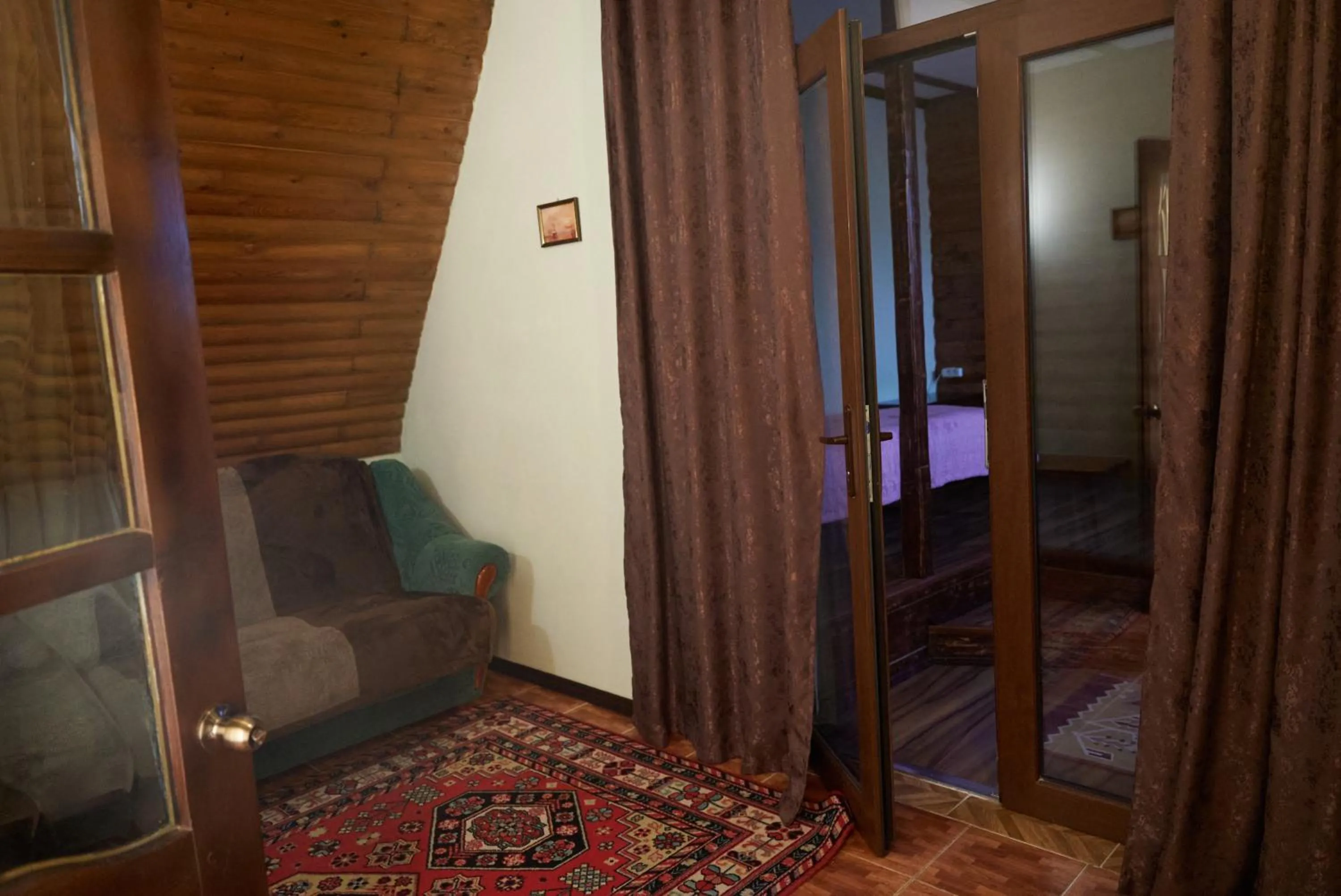 Argo Guest House
