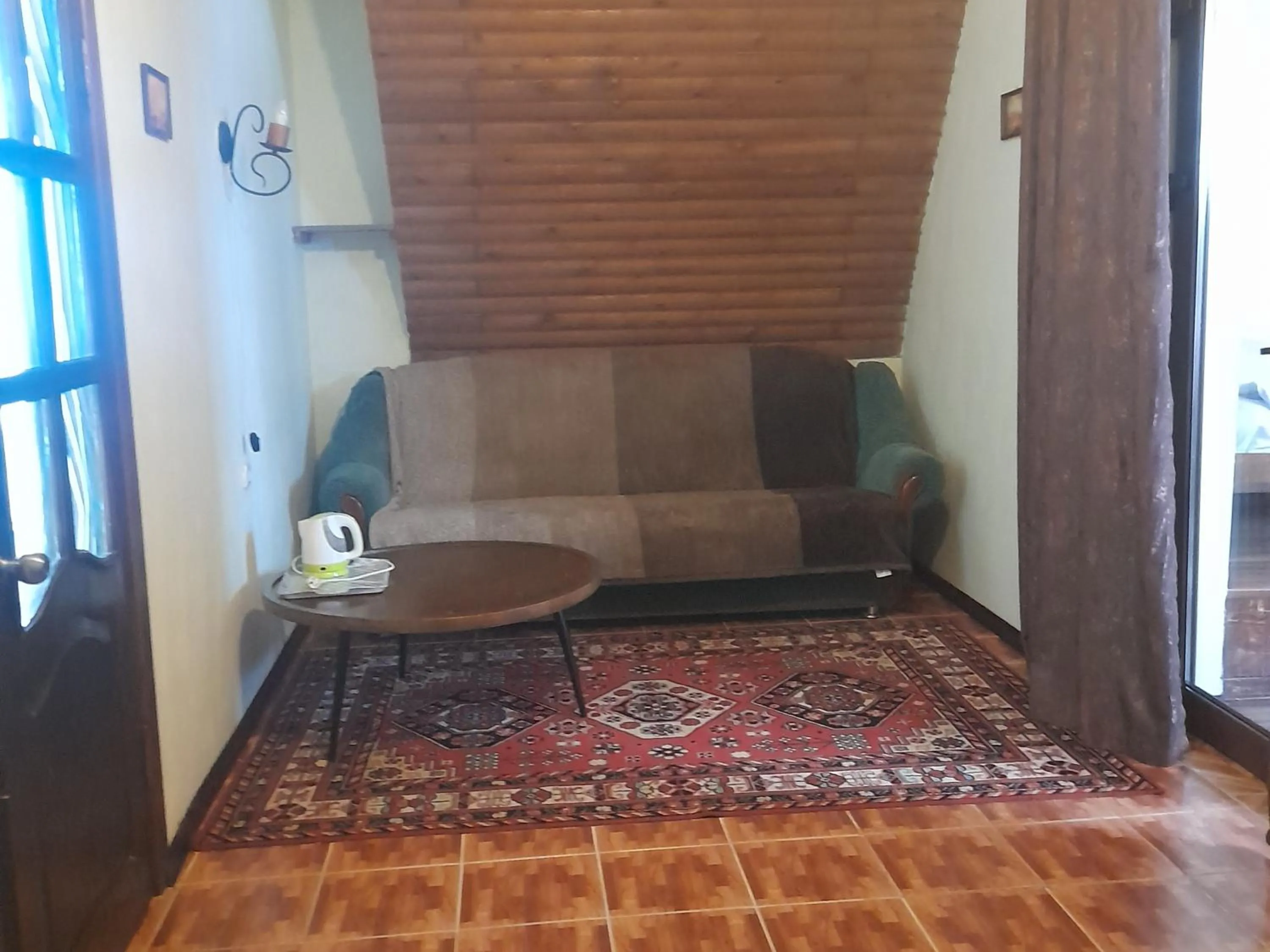 Argo Guest House